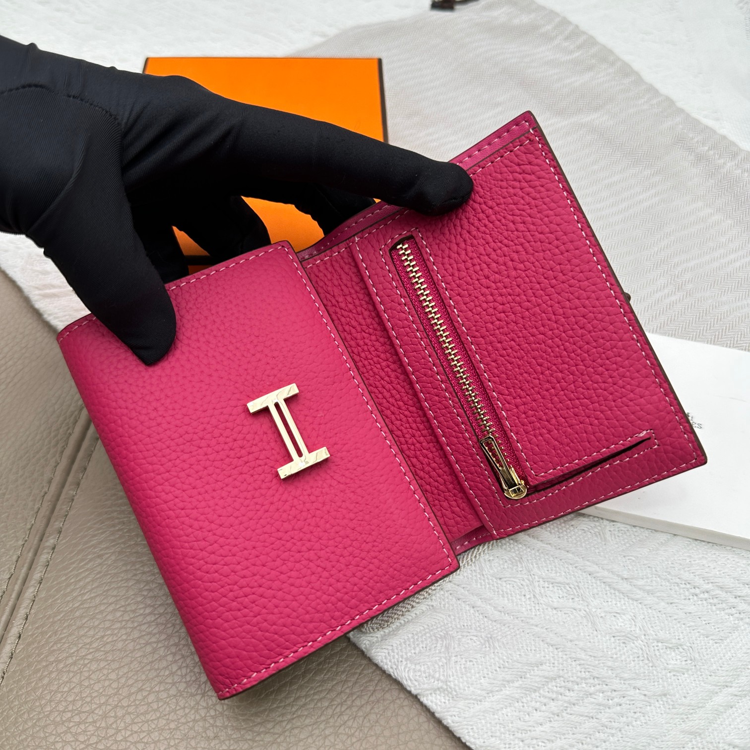 Hermes Togo 皮 三折財布 柔らかい手触り