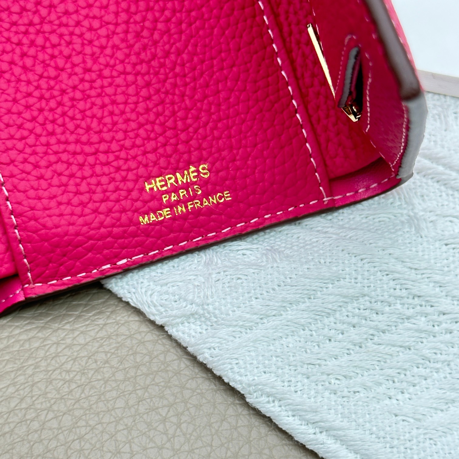 Hermes Togo 皮 三折財布 柔らかい手触り