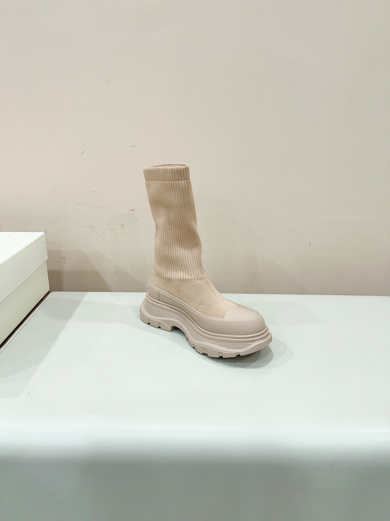 2023 Alexandre McQueen Weasel Boots Certified: Lightweight, High-Impact, Unisex Sizes Available - 图片 6