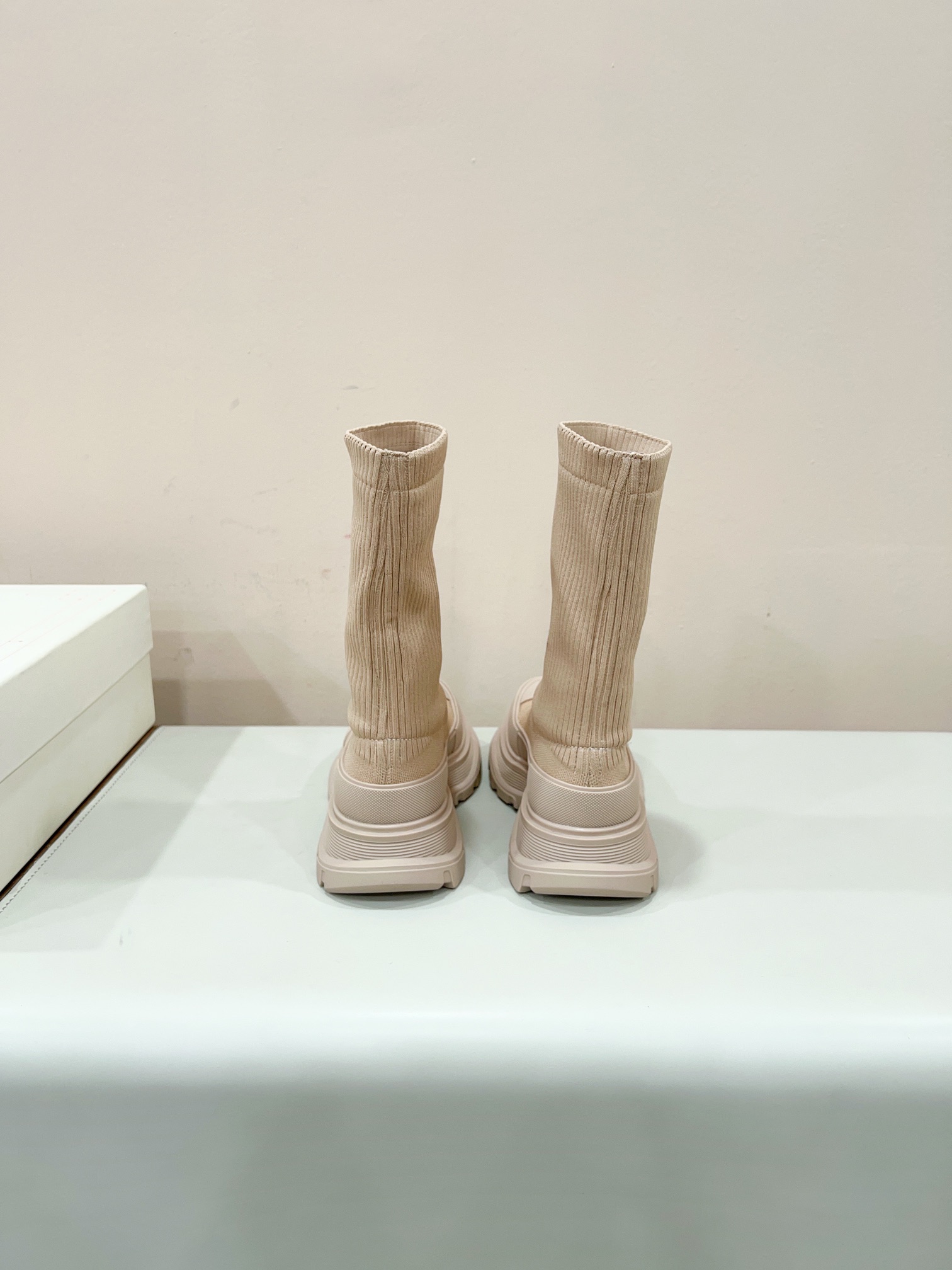 2023 Alexandre McQueen Weasel Boots Certified: Lightweight, High-Impact, Unisex Sizes Available - 图片 9