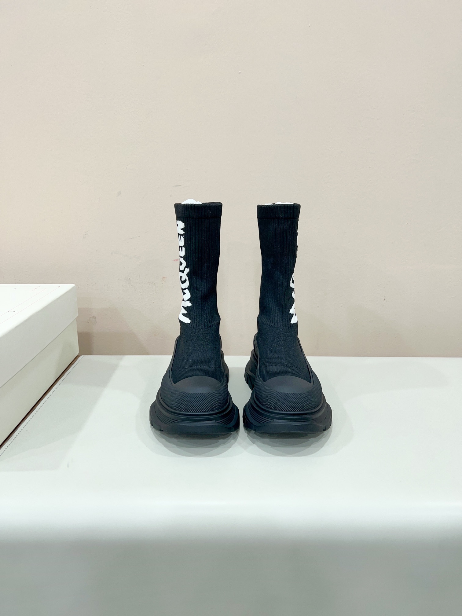 2023 Alexandre McQueen Weasel Boots Certified: Stylish, Lightweight, High-Impact Points. - 图片 2