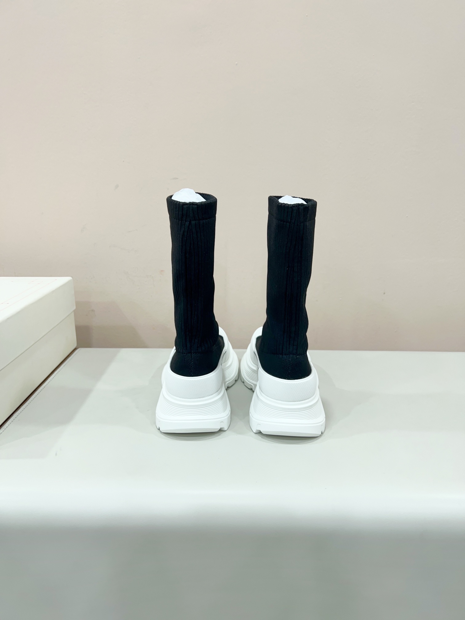 2023 Alexandre McQueen Weasel Boots Certified: Unique Style and Comfort Guaranteed - 图片 9