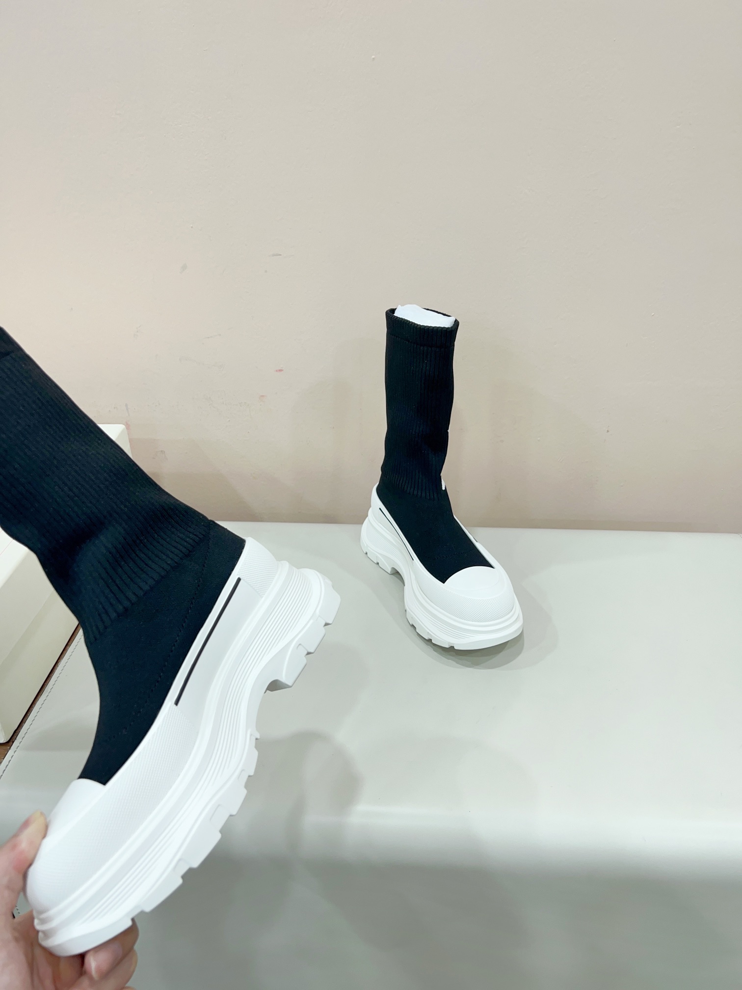 2023 Alexandre McQueen Weasel Boots Certified: Unique Style and Comfort Guaranteed - 图片 7