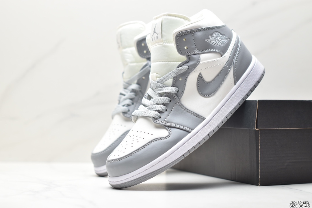 Nike Air Jordan 1 Retro High OG ”Black/White” AJ1 Michael Jordan mid-top basketball shoes DR6492-100