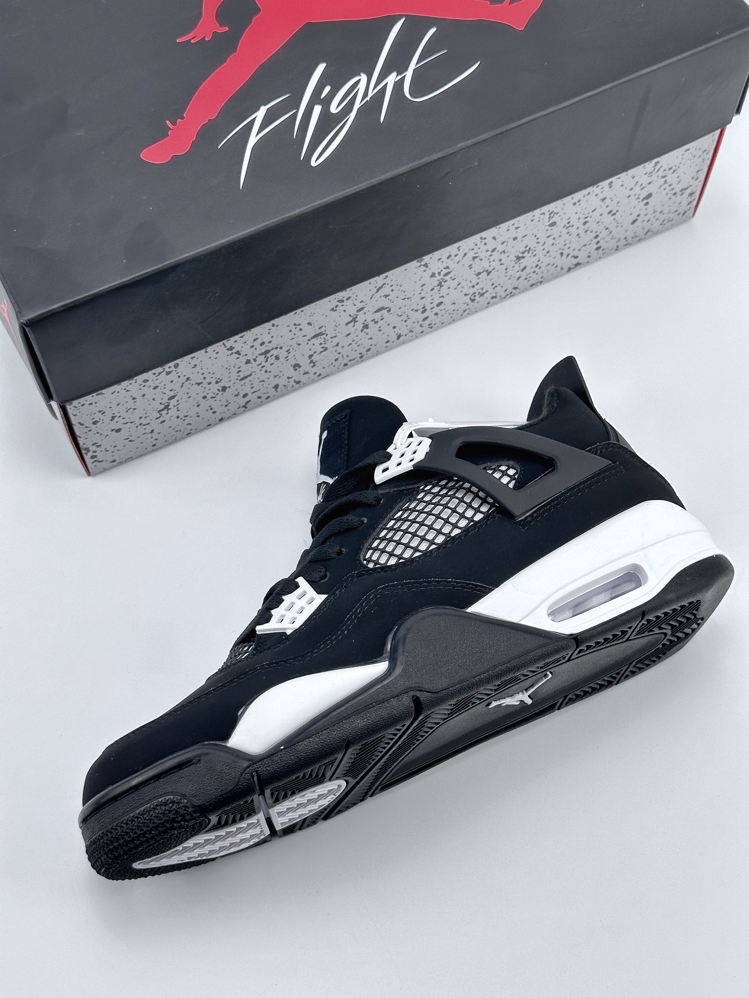 Air Jordan 4 Retro Black and White DH6927-110