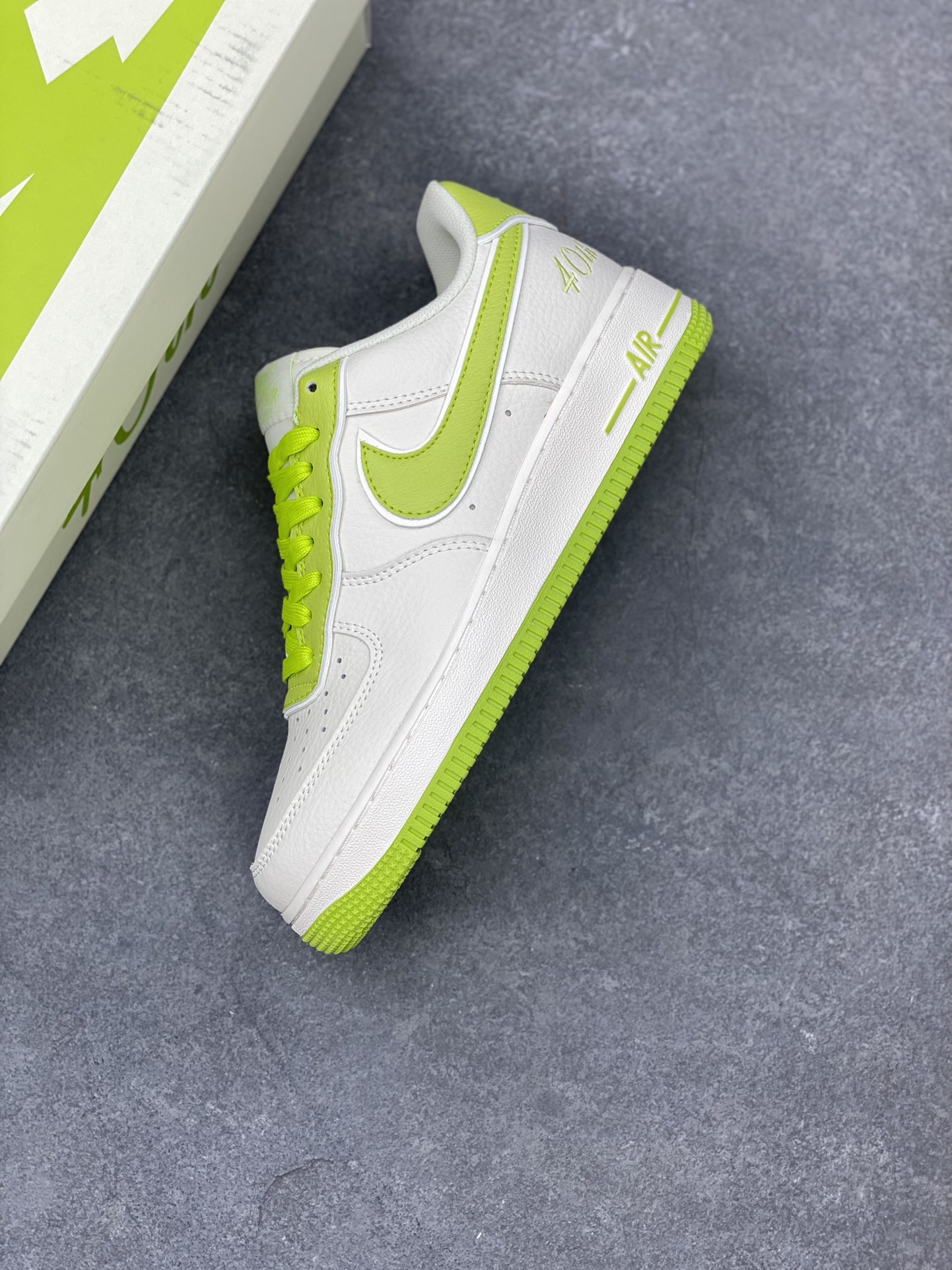 Nike Air Force 1 Low '40TH' White/Green Casual Sneakers - Limited Edition! 8 i1693342790 2511 6