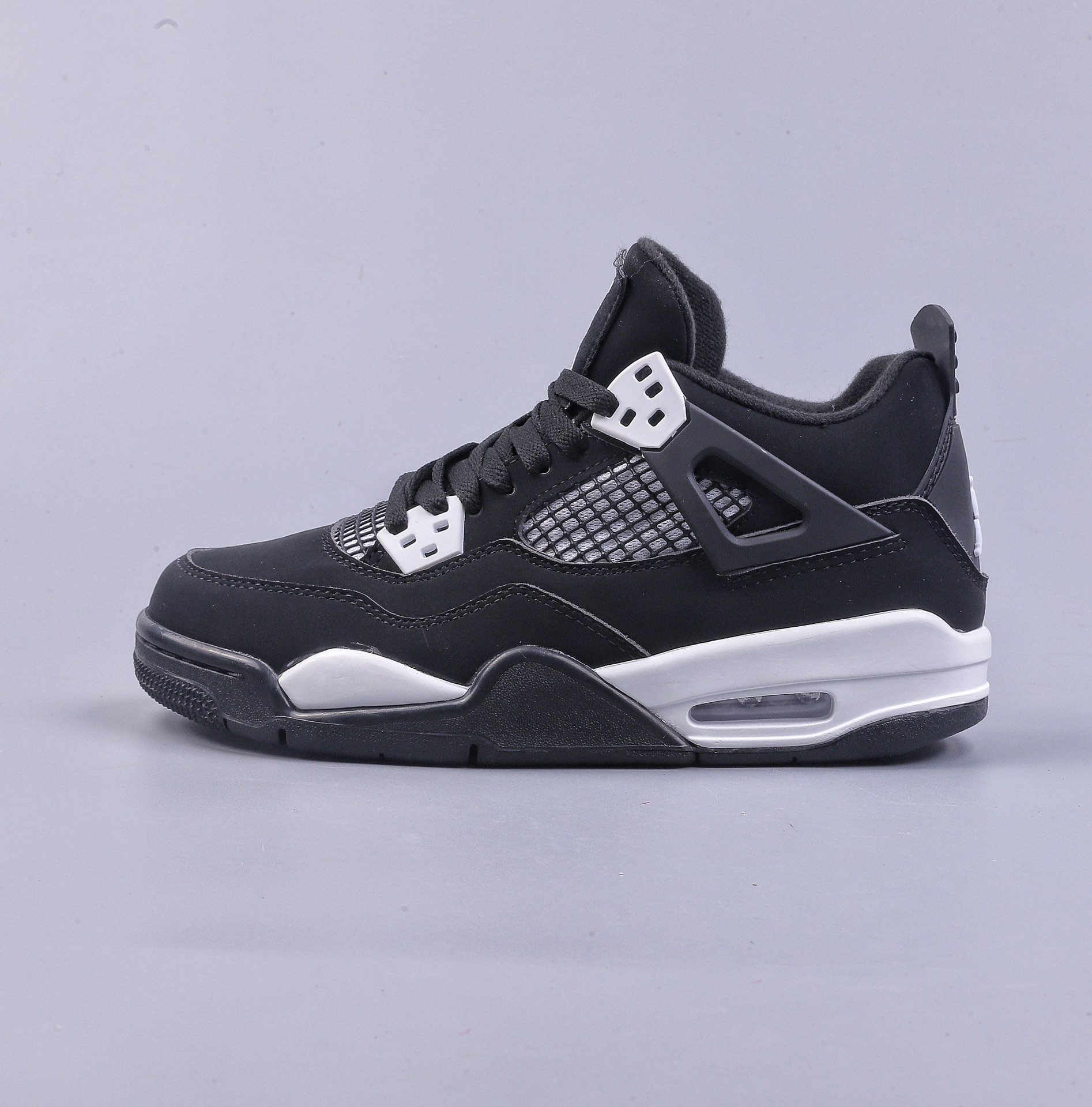 TNT Air Jordan 4 Retro ”黑白熊猫”  DH6927-110