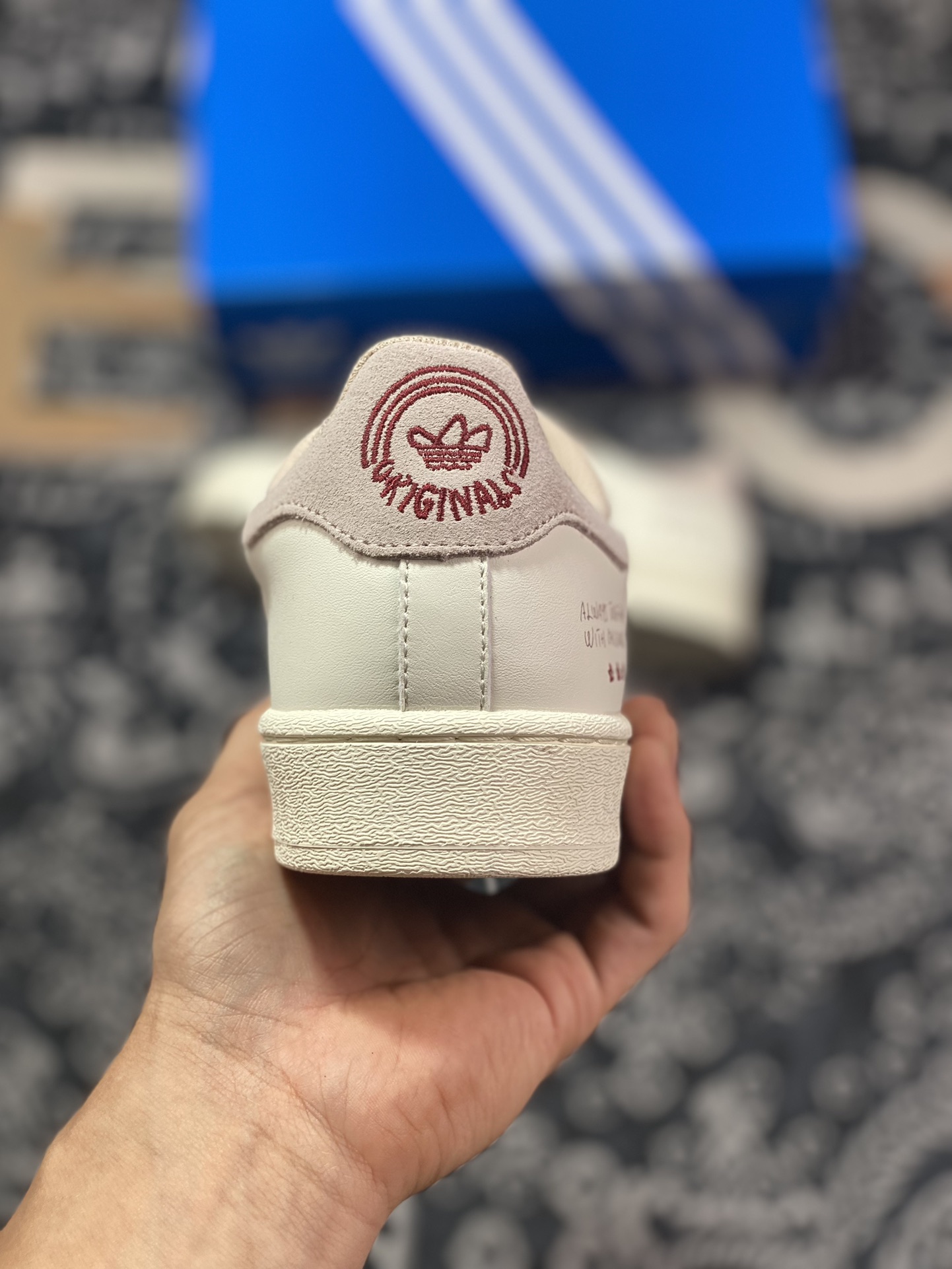 180 AD Originals Superstar 经典复古贝壳头板鞋 IG3853