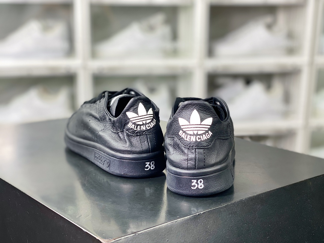 Balenciaga x 【Adidas】 Stan Smith Leather ”Triple Black” Smith Sneakers ”Leather Joint All Black and White LOGO” 721836 WBDV3 1000