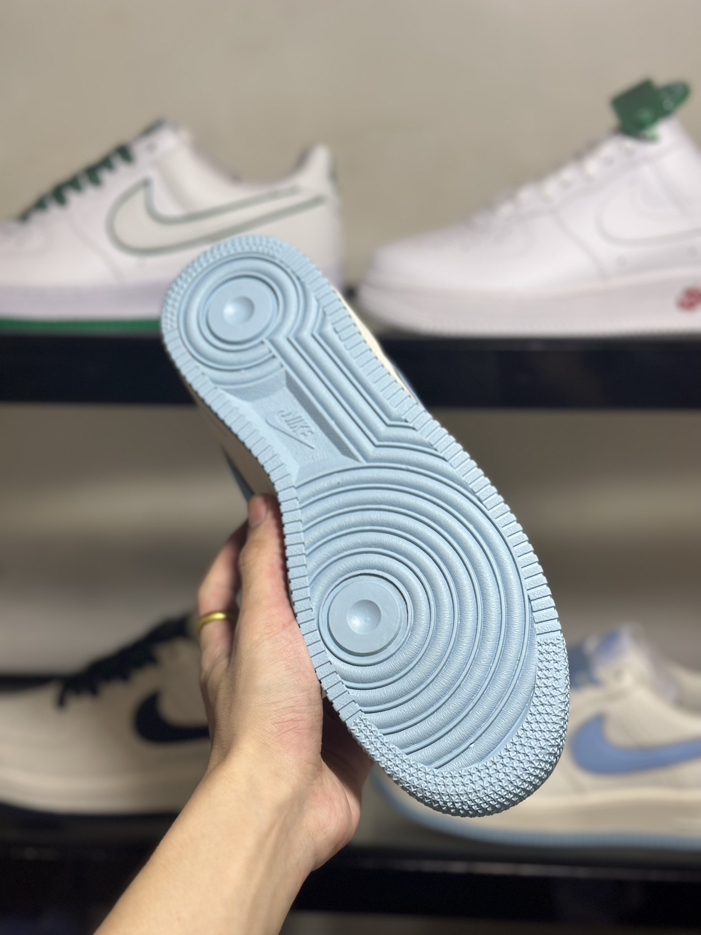 NikeAirForce1Low米白