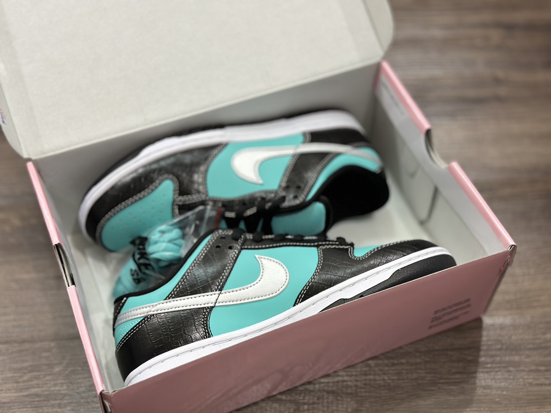 NK SB DUNK Low Diamond SupplyCo.Tiffany Tiffany Diamond Black Green 304292-402