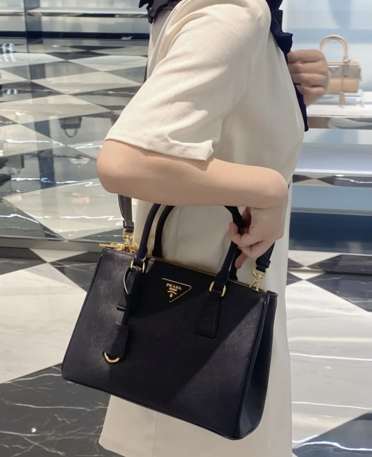 Prada Advanced upper body picture~