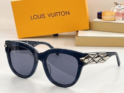 Louis Vuitton Sunglasses Black Blue White