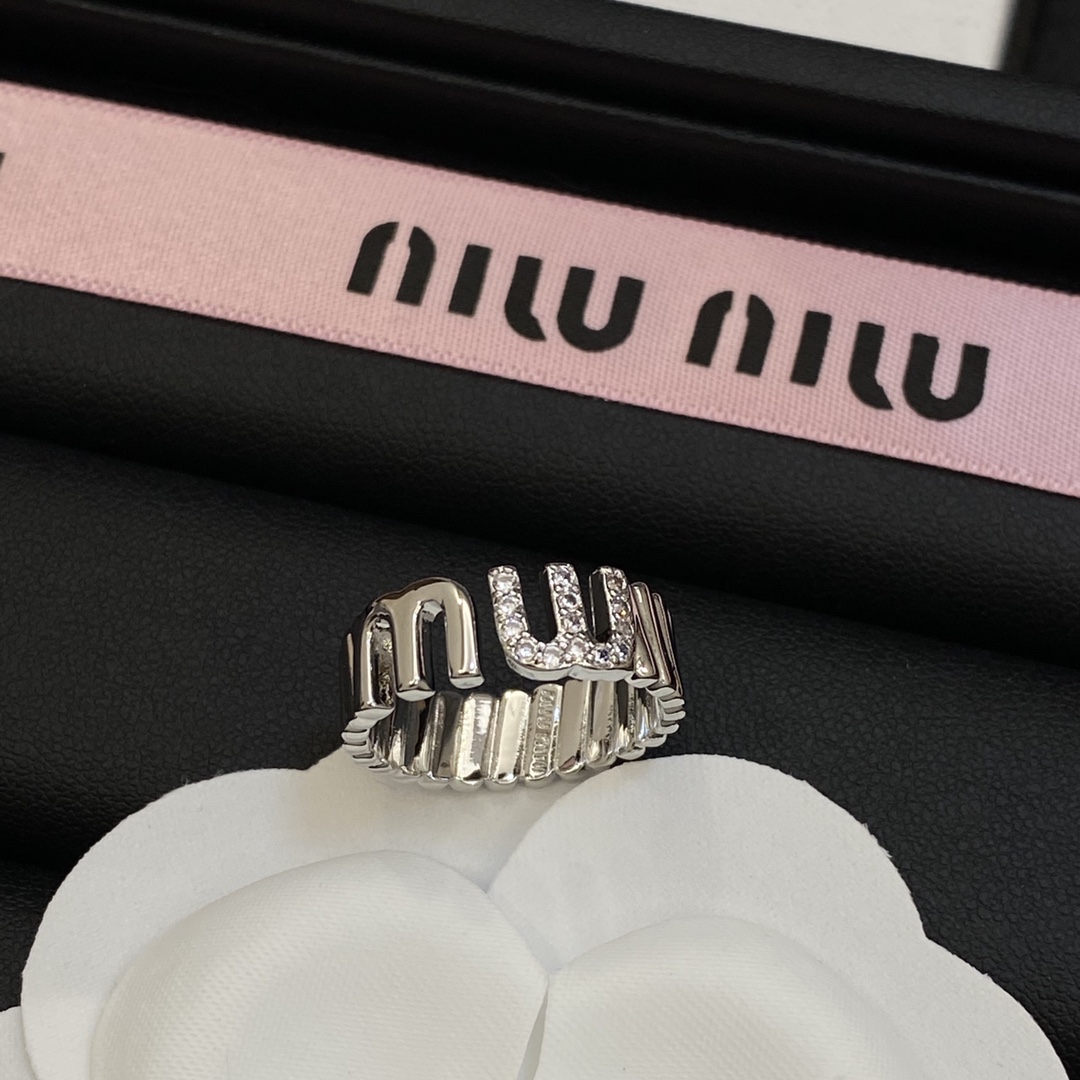 miumiu’s new ring - 图片 3