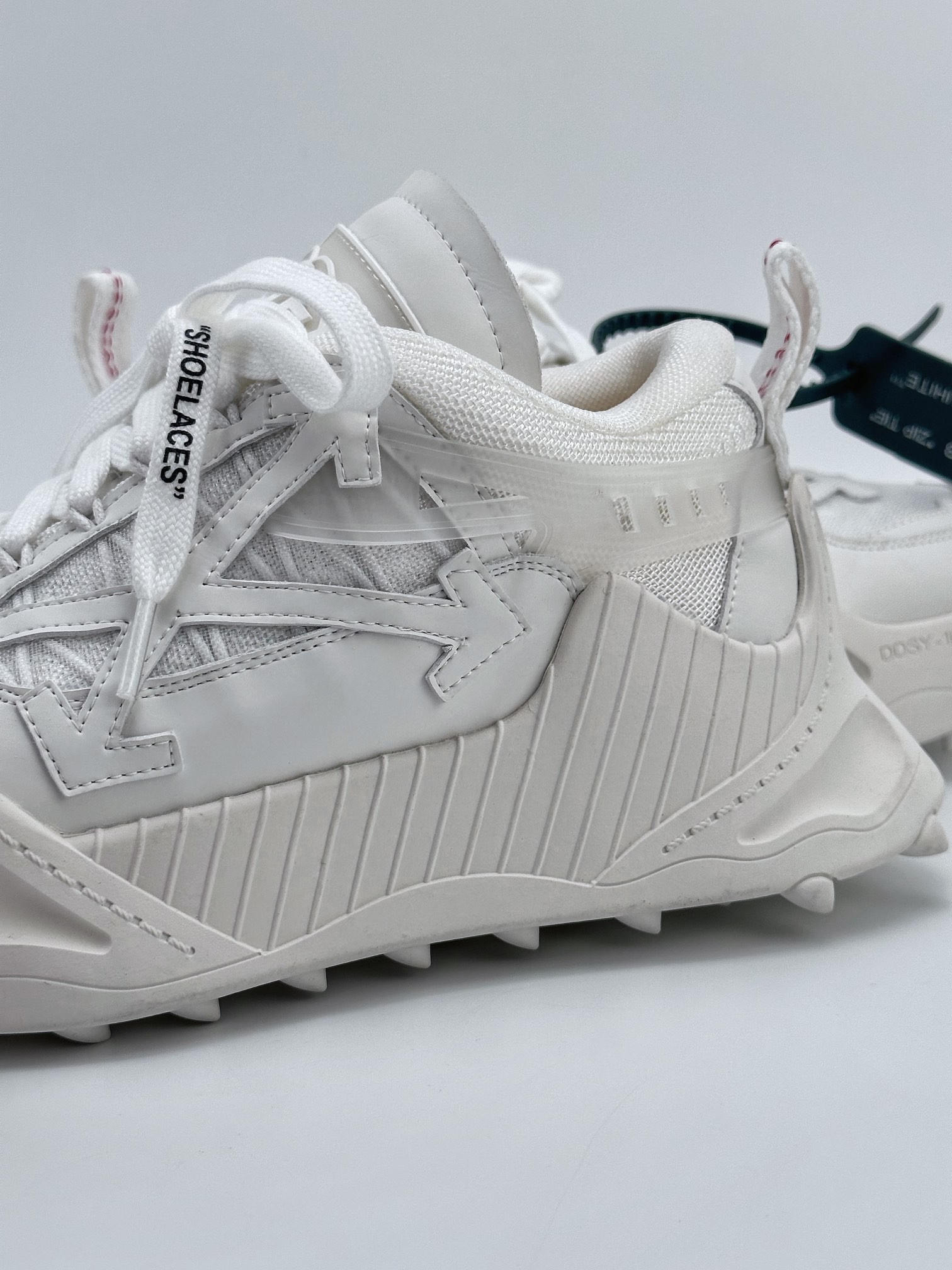 OFF-WHITE 2020 Spring/Summer Show Sneakers