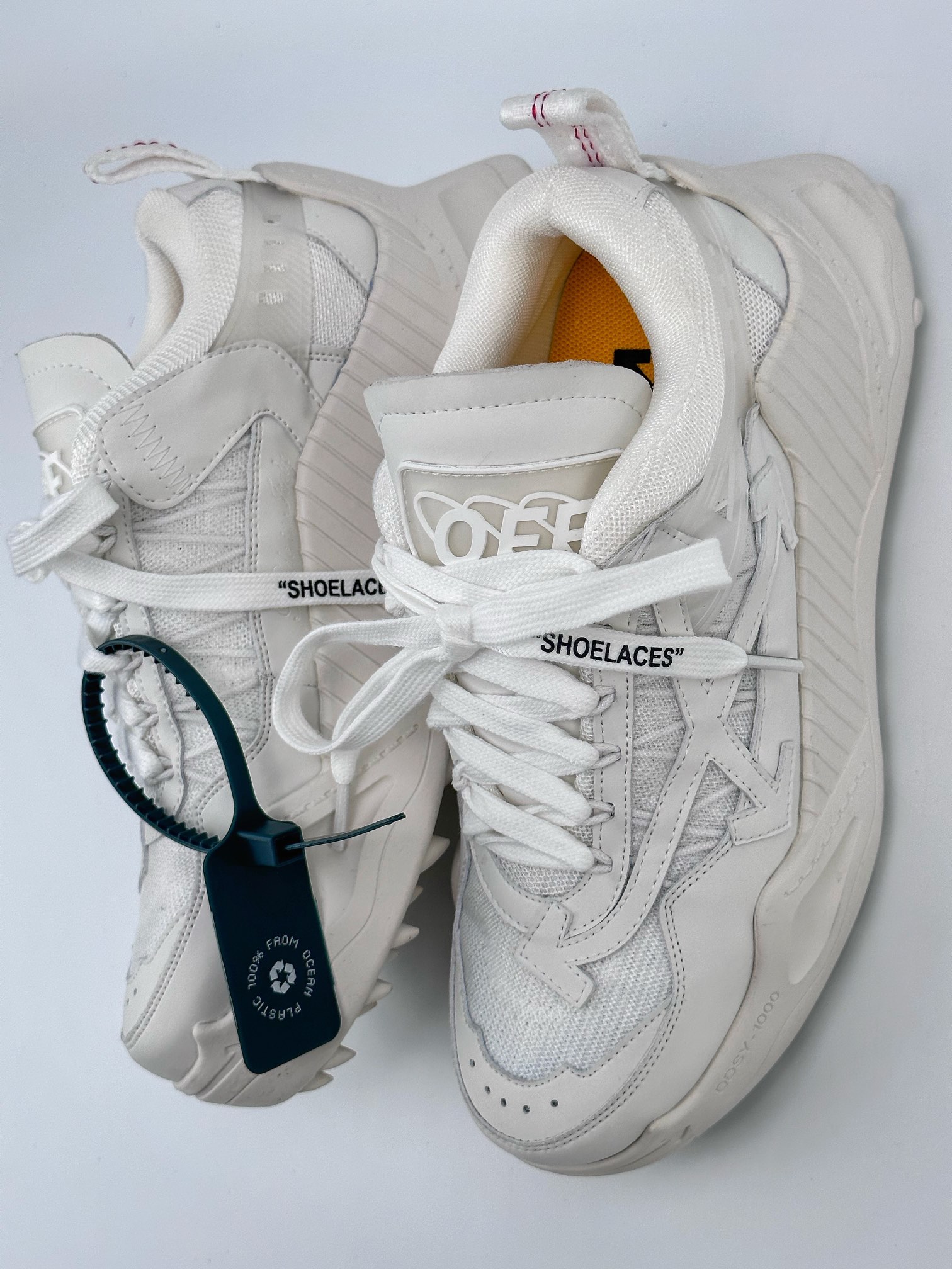 OFF-WHITE 2020 Spring/Summer Show Sneakers