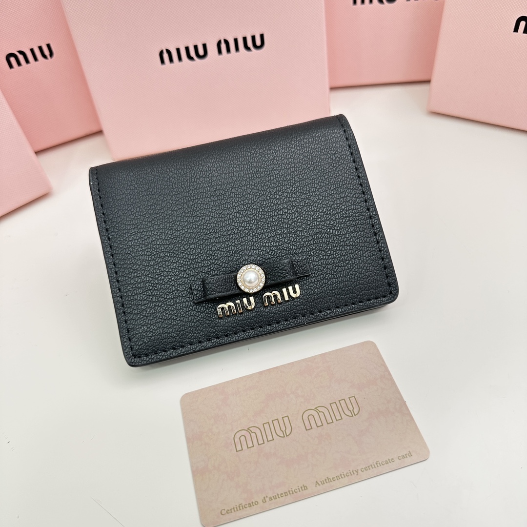 Brand:** Miu Miu - Comprehensive
