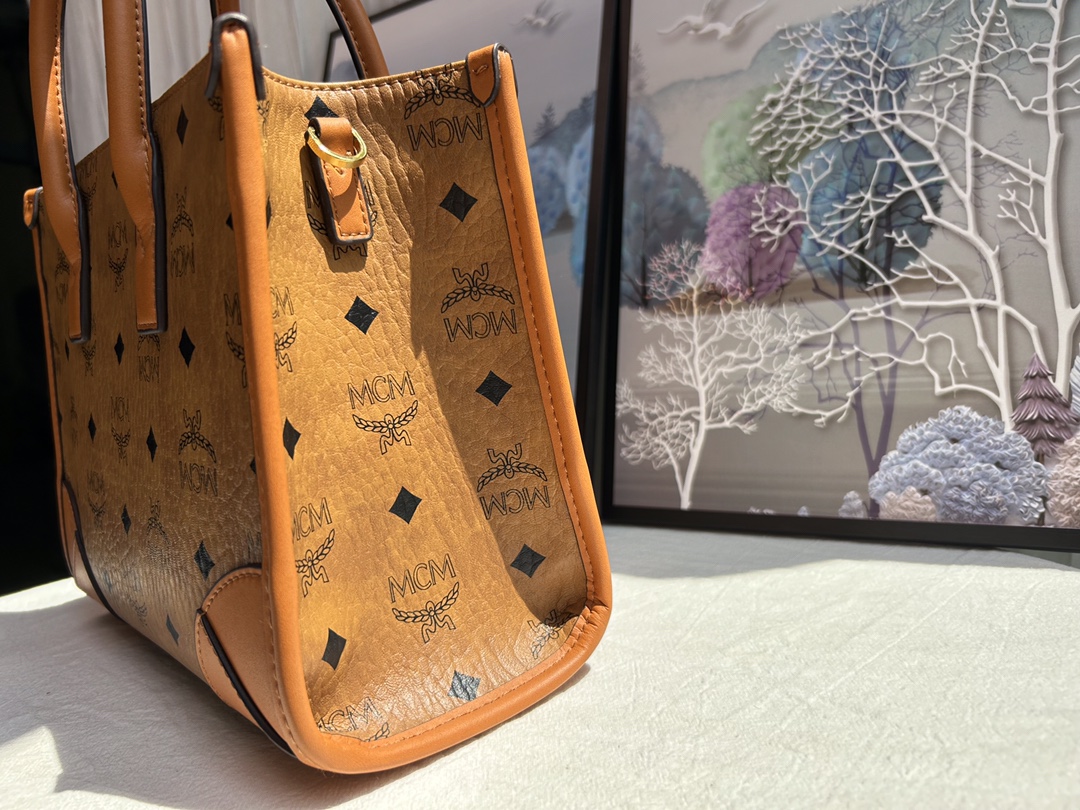 MCM 新款迷你托特， 图