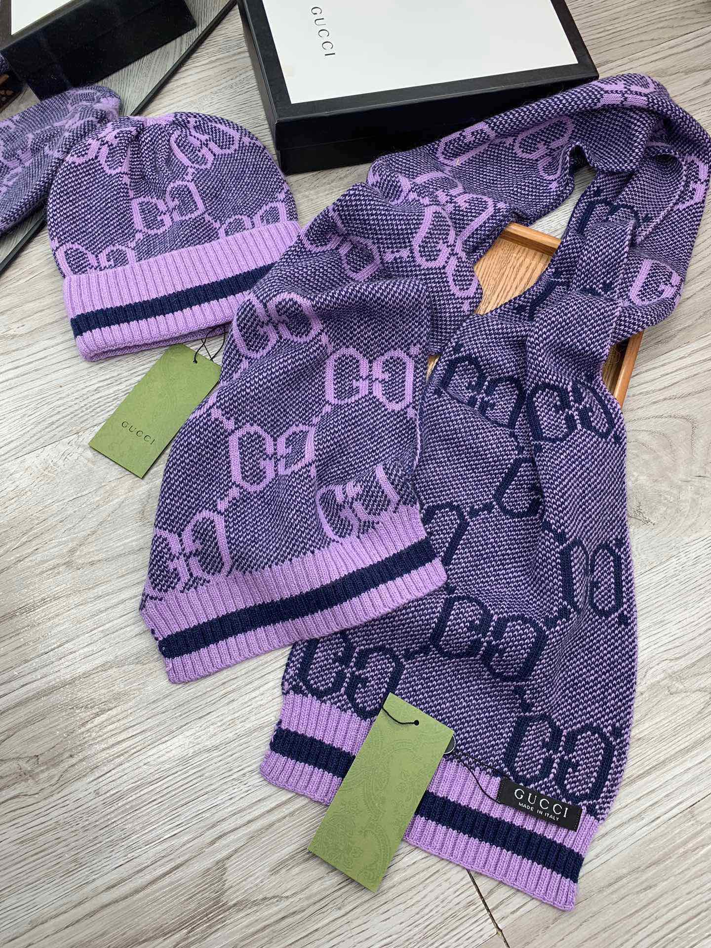 🌹。G家。【羊毛套装帽子】经典套装帽子！帽子➕围巾！材质：70%羊毛➕30%兔毛。暖暖哒超级舒服～冬日小姐姐减龄神器哦～
