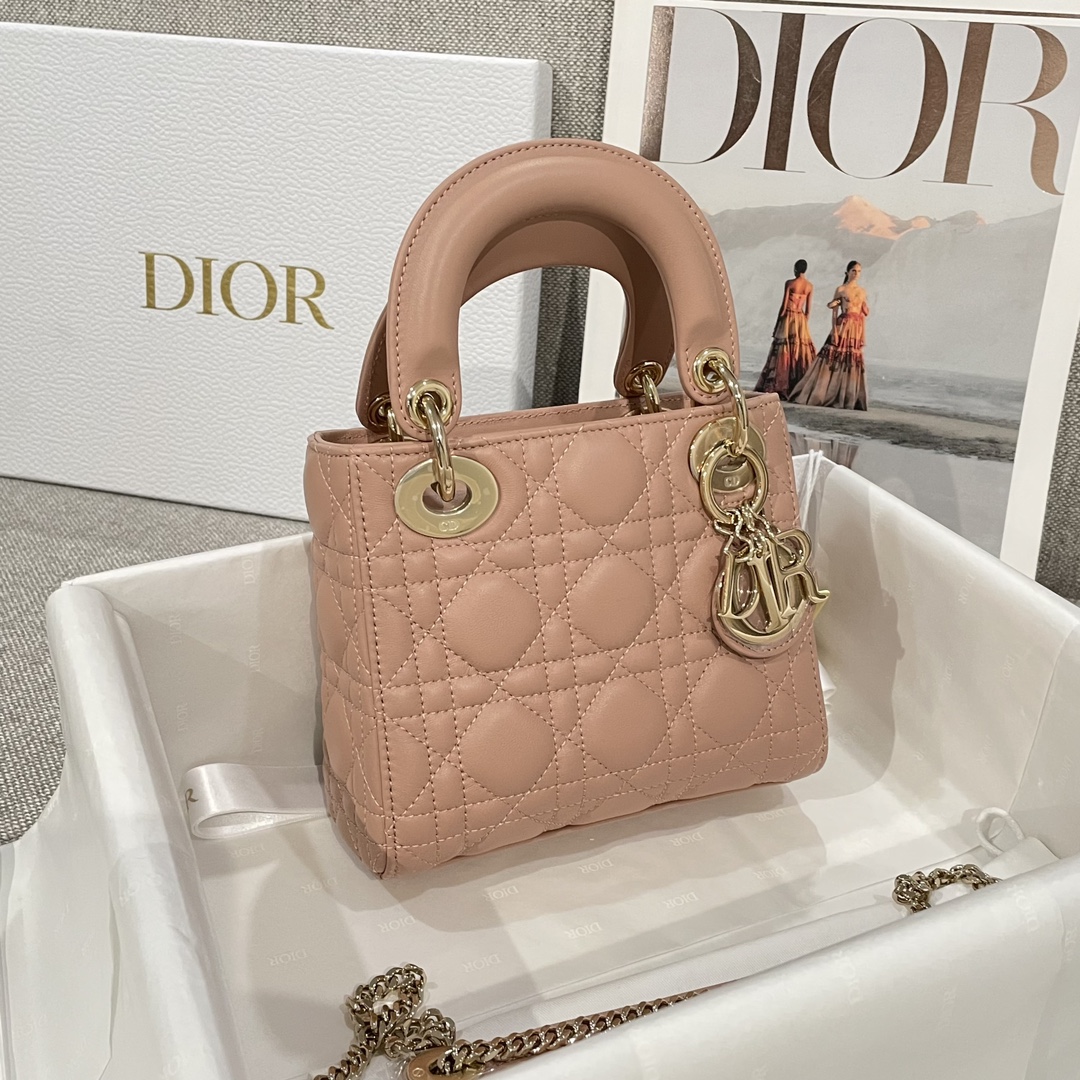디올 Lady Dior 17cm 베이지 양가죽 까나쥬 백 레플리카