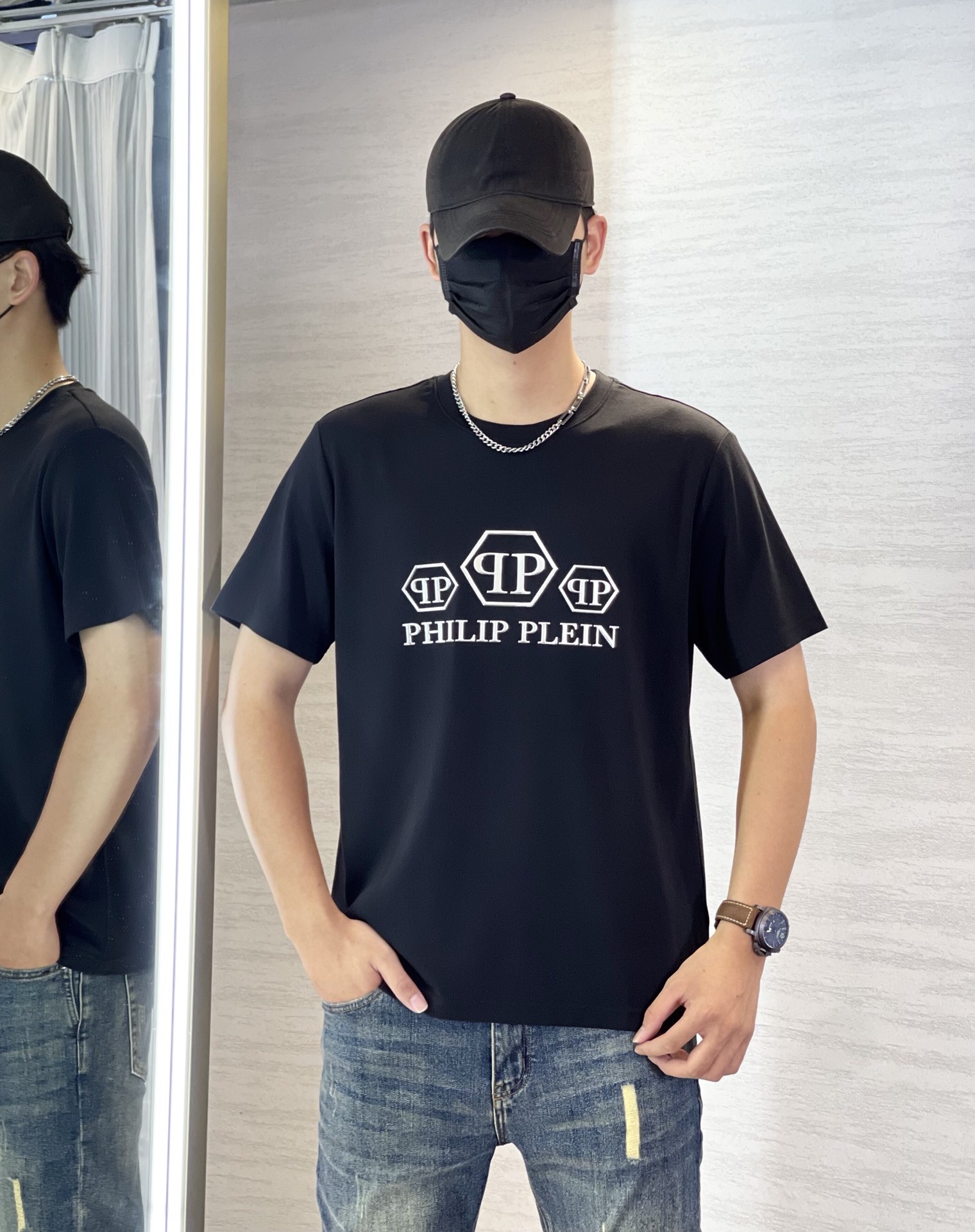 “Zenium Black Philip Round T-Shirts: Sizes M-3XL, Various Colors, Fine Details”