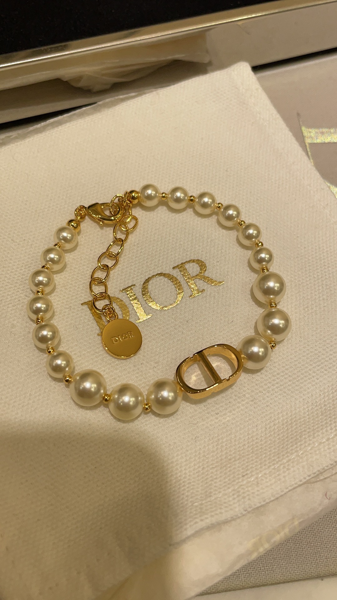 Dior Classic Gold-Tone CD Pearl Necklace & Bracelet Set - Comprehensive 4