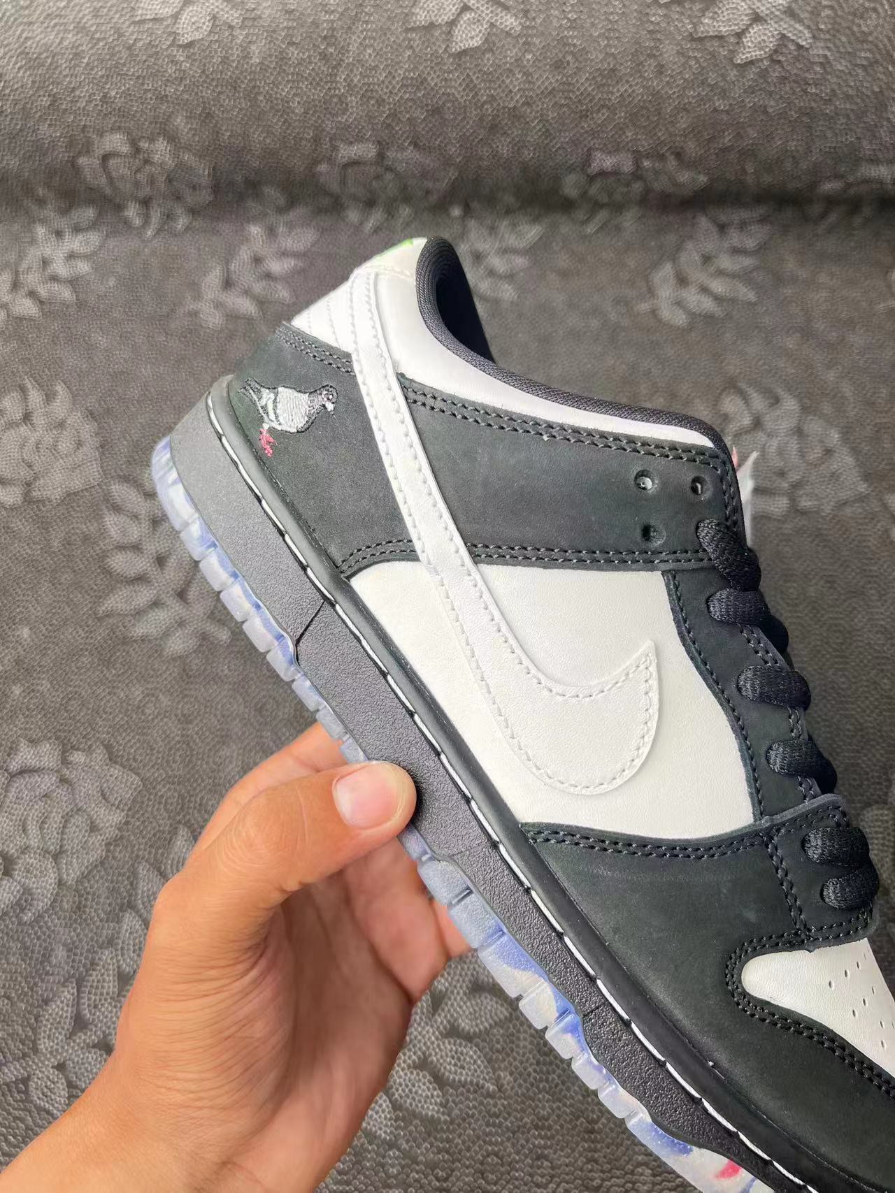 ? Nike Dunk SB 黑白鸽子?