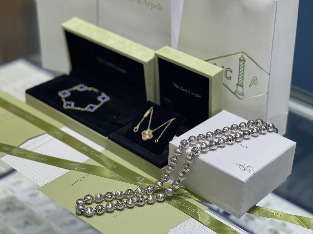 Van Cleef & Arpels VCA 四叶草五花手链/