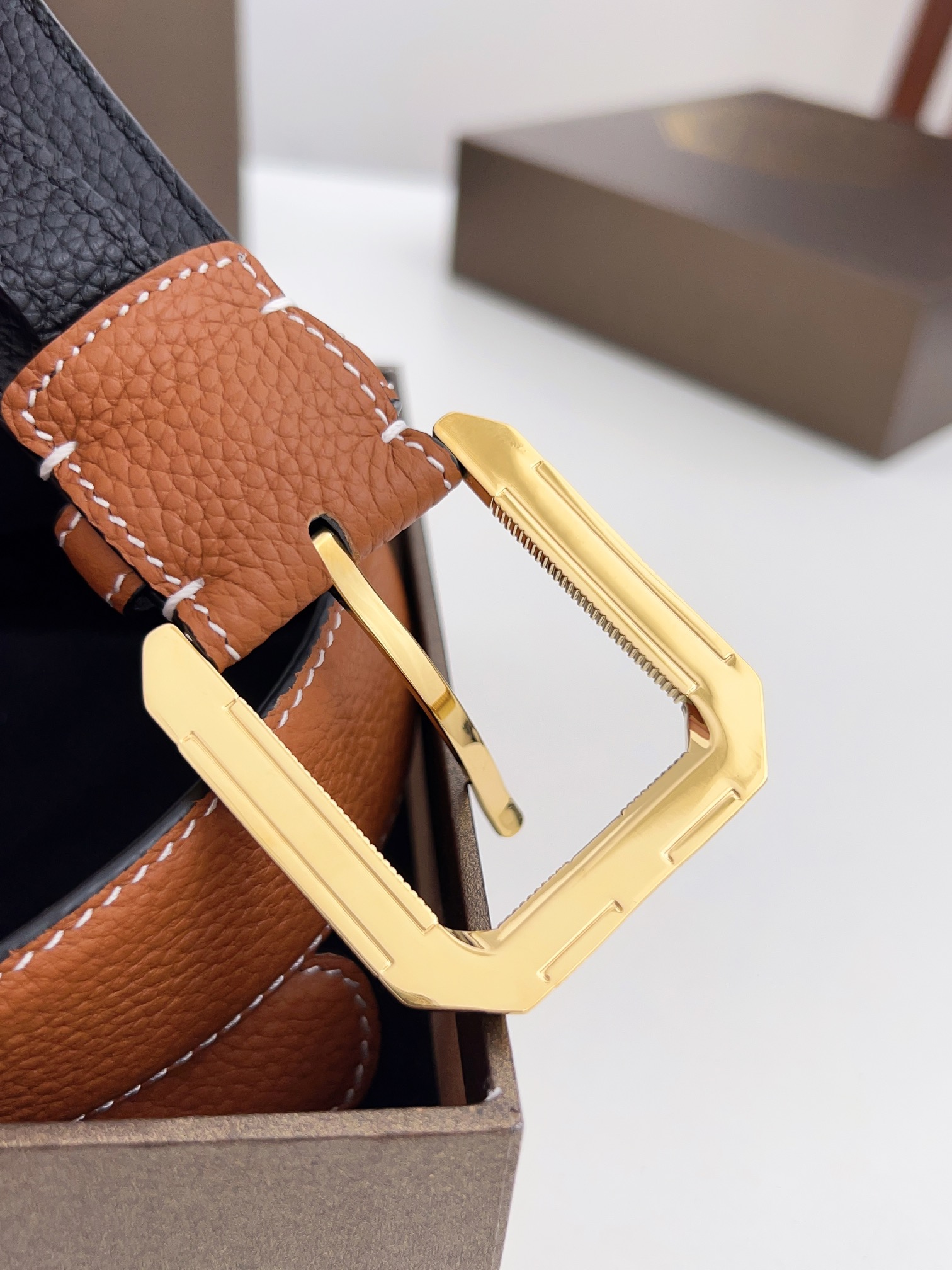 Real-Grade Stephen Man’s Belt: Soft-Headed Calves, Brass Pin Buttons, Commercial Leisure Matching - 图片 4