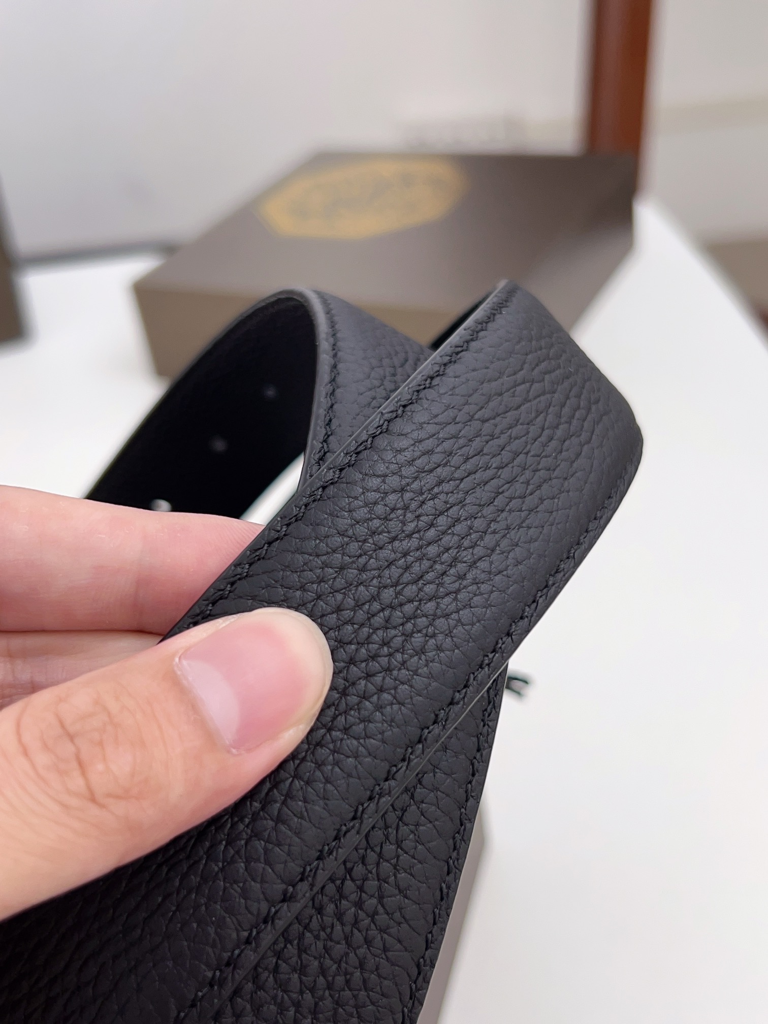 Real-Grade Stephen Man’s Belt: Soft-Headed Calves, Brass Pin Buttons, Commercial Leisure Match - 图片 5