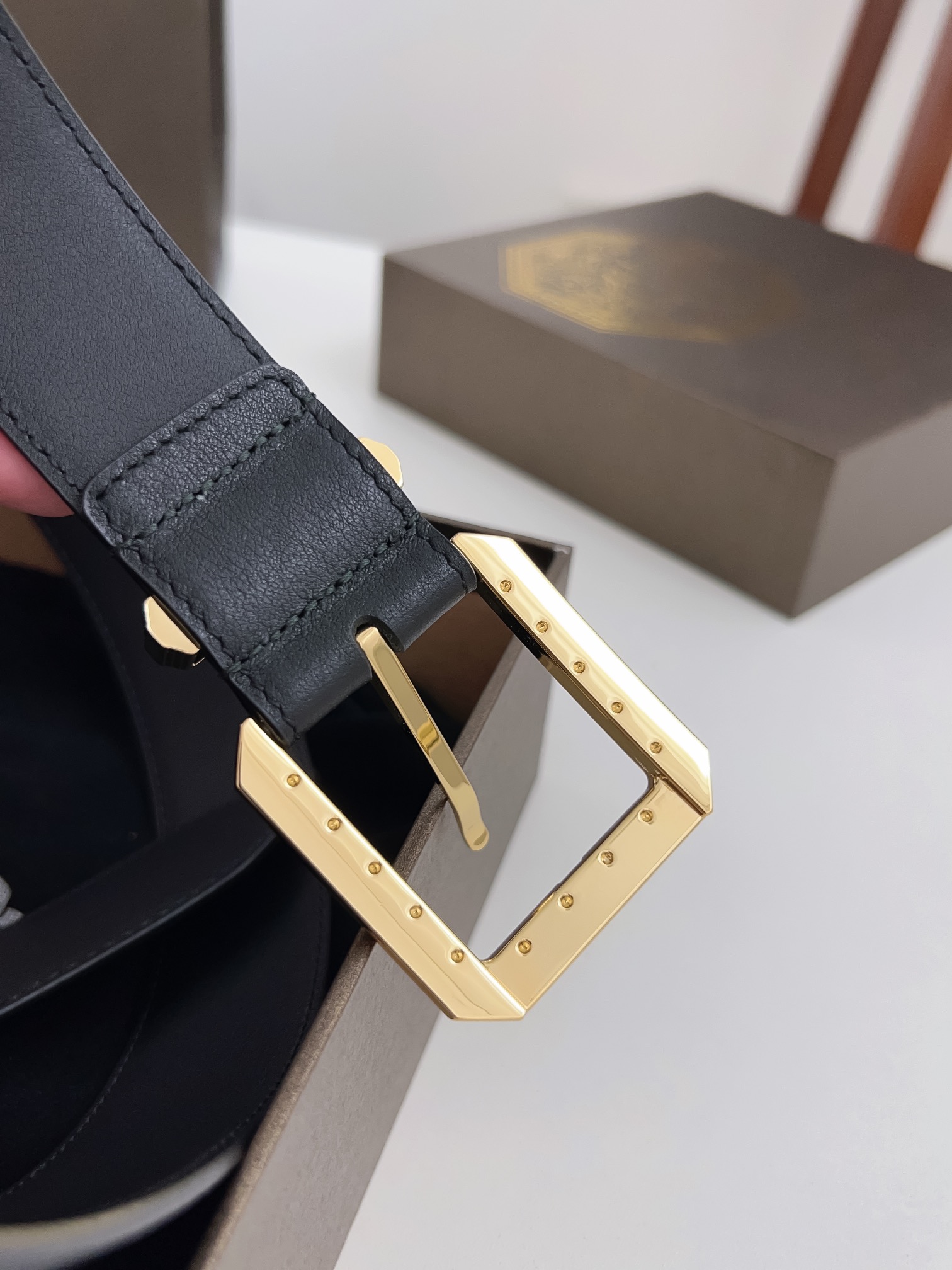 High-End Imported Leather Belt with 3.5cm Width and Fine Craftsmanship - 图片 5