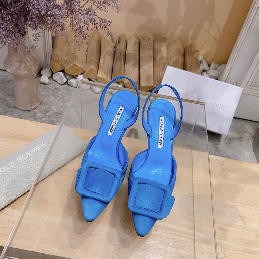 NO:407025,【MANOLO BLAHNlK】 Autumn new Mb fashion little women's high-heeled Yangjing sandals, no mediocre as ordinary sandals. Pointed toe design with square buckle embellishment, light luxury and atmospheric, the top quality of purchasing agent to create a luxurious top 1:1 customization Original custom imported Yangjing Original Italian imported leather sole 34-42 (34:40:41:42 customization without return) Heel height; 7cm, high heels, manolo blahnik, sandals, high heels, sheep19860909【MANOLO BLAHNlK】 秋季新款Ｍｂ时尚小女人高跟羊京凉鞋、没有一般凉鞋的平庸.尖头设计加上方扣点缀、轻奢大气, 代购级最顶级品质 打造奢华顶峰之作 1:1定制 原版定制进口羊京 原版意大利进口真皮底 34-42（34:40:41:42定制不退换） 跟高；7cm,高跟鞋,manolo blahnik,sandals,high heels,sheep,Women's Shoes