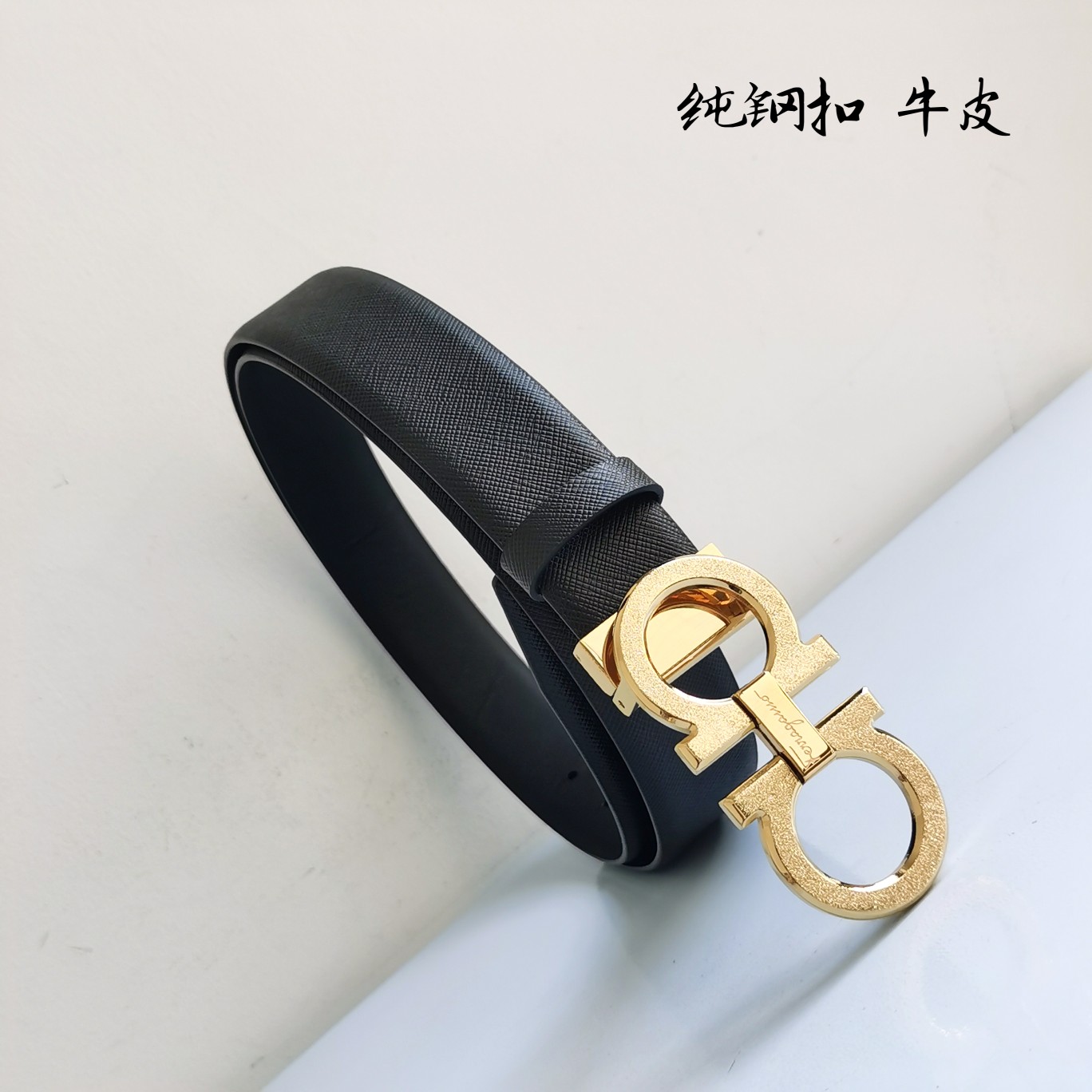 菲拉格慕高级定制款男士皮带双面进口牛皮可双面使用自行选择搭配真材实料很有质感时尚经典不失风范搭配精品钢尾