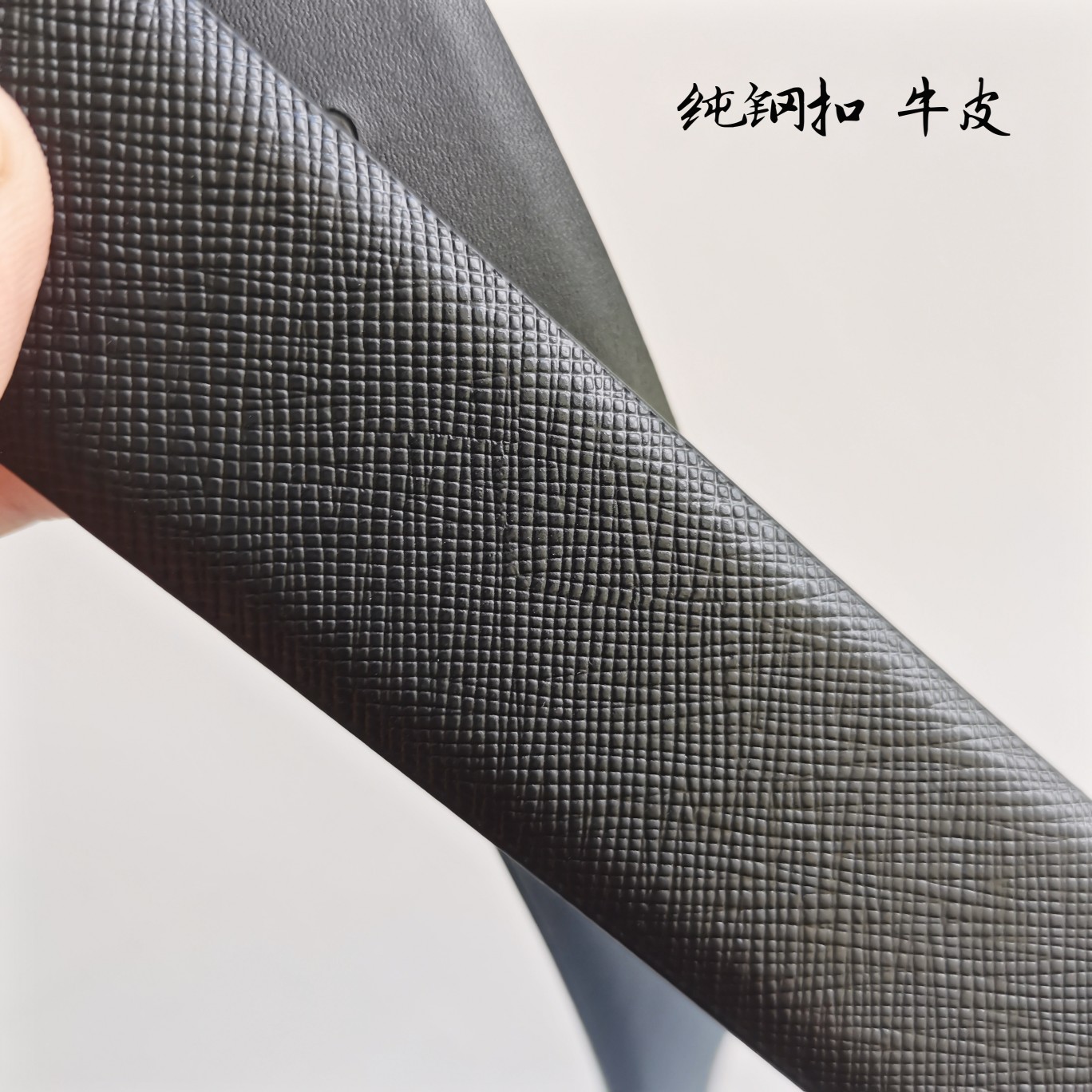 菲拉格慕高级定制款男士皮带双面进口牛皮可双面使用自行选择搭配真材实料很有质感时尚经典不失风范搭配精品钢尾