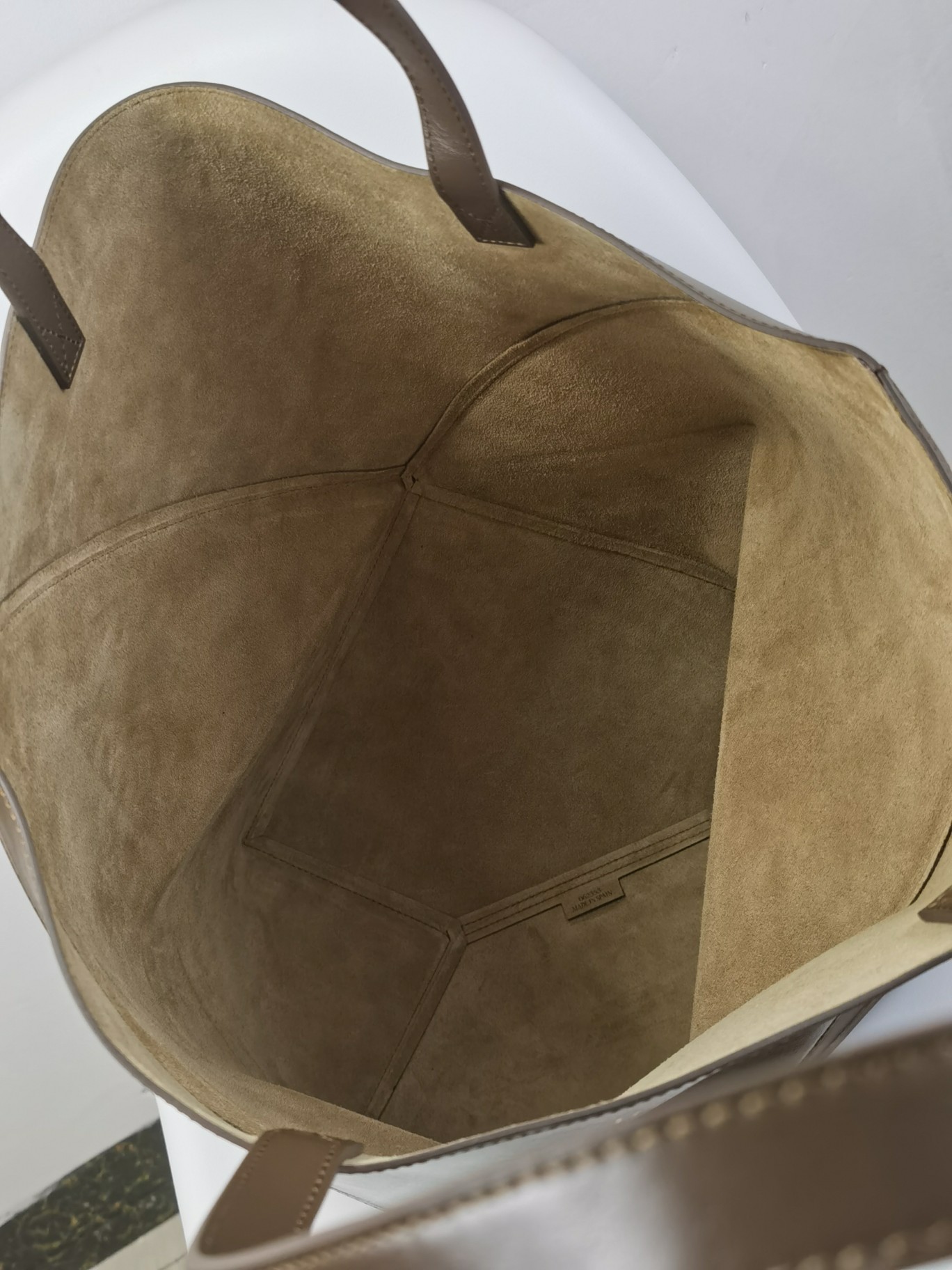 Loewe Puzzle Fold Large Tote Bag in Shiny Leather - Versatile and Stylish 8 a1693548884461 2365