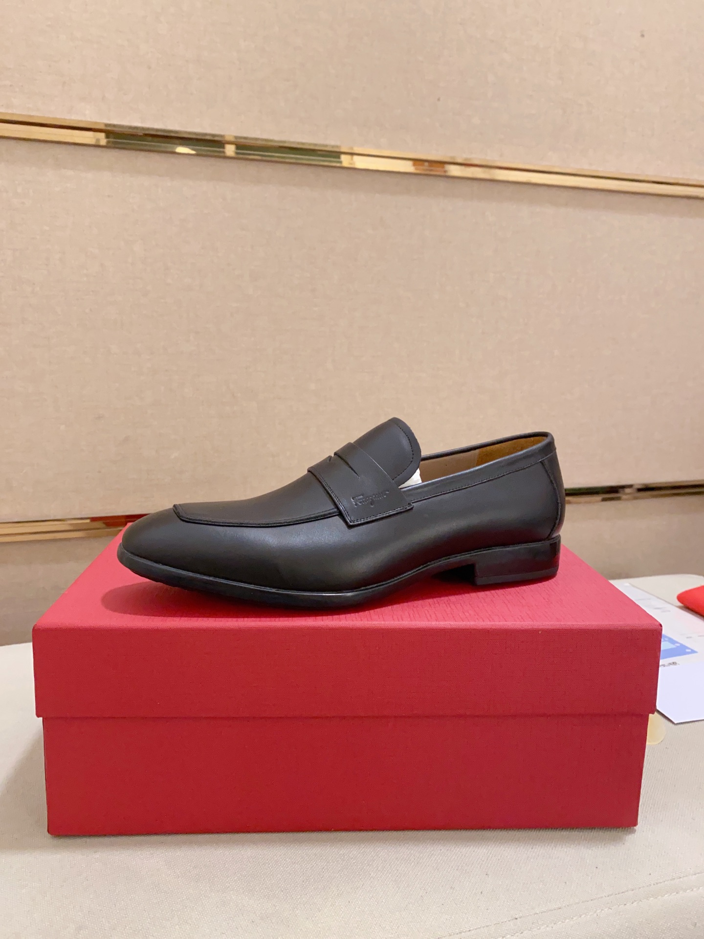 Precio de fábrica: alta versión Ferragamo calidad! ¡Exclusivo punto explosivo nuevo en los estantes,