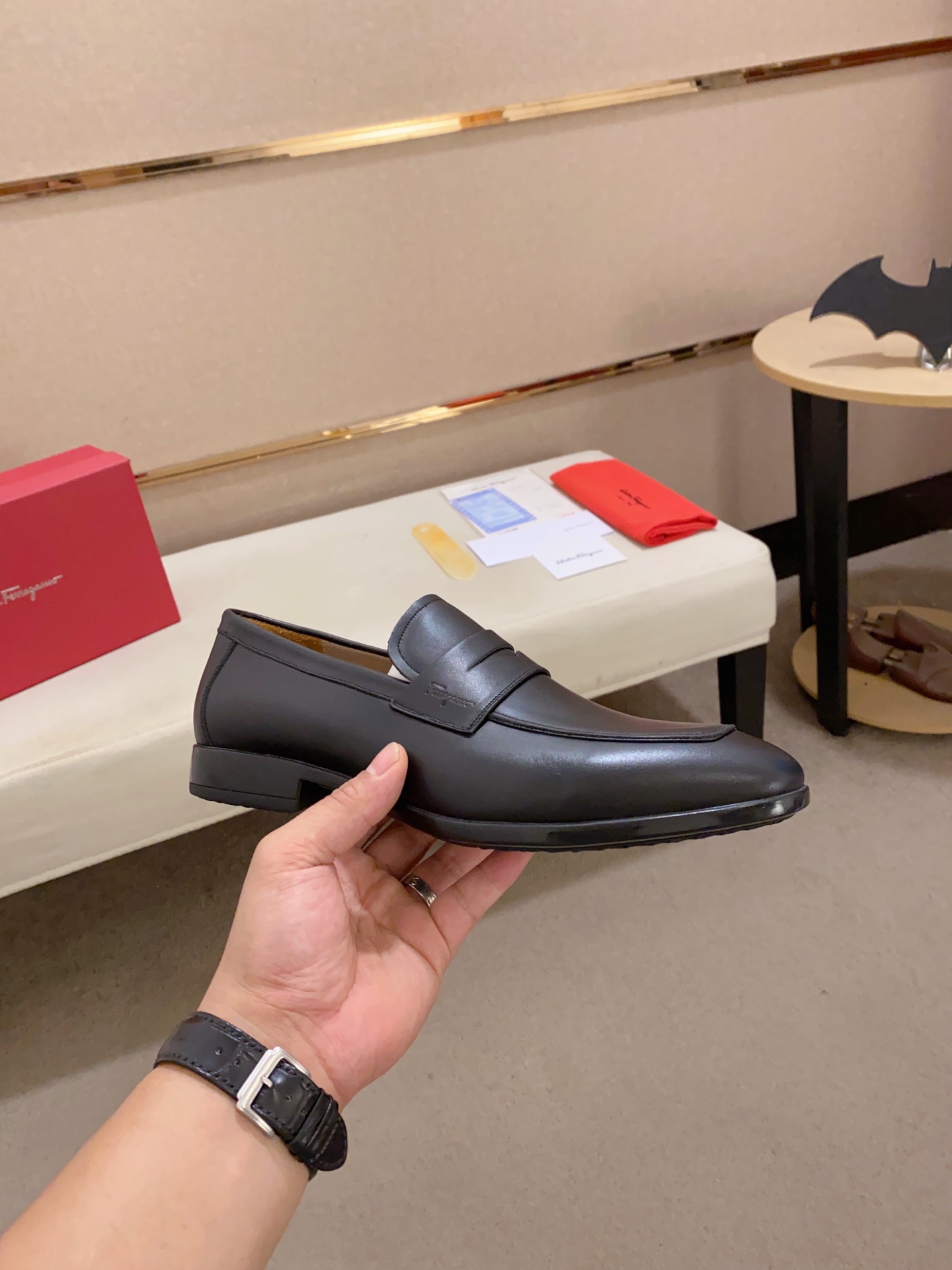 Precio de fábrica: alta versión Ferragamo calidad! ¡Exclusivo punto explosivo nuevo en los estantes,
