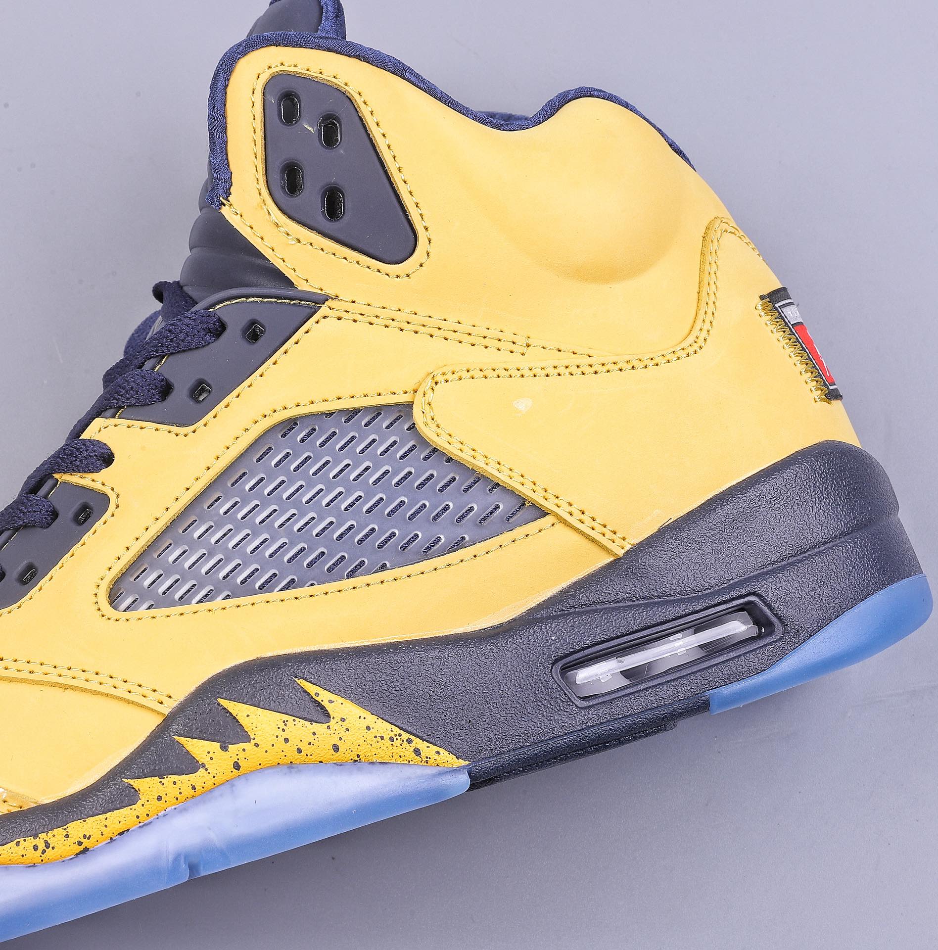 Air Jordan 5 Retro SE AJ5 Joe 5 Michigan Black Yellow 3M Reflective Tokyo Limited CQ9541-704