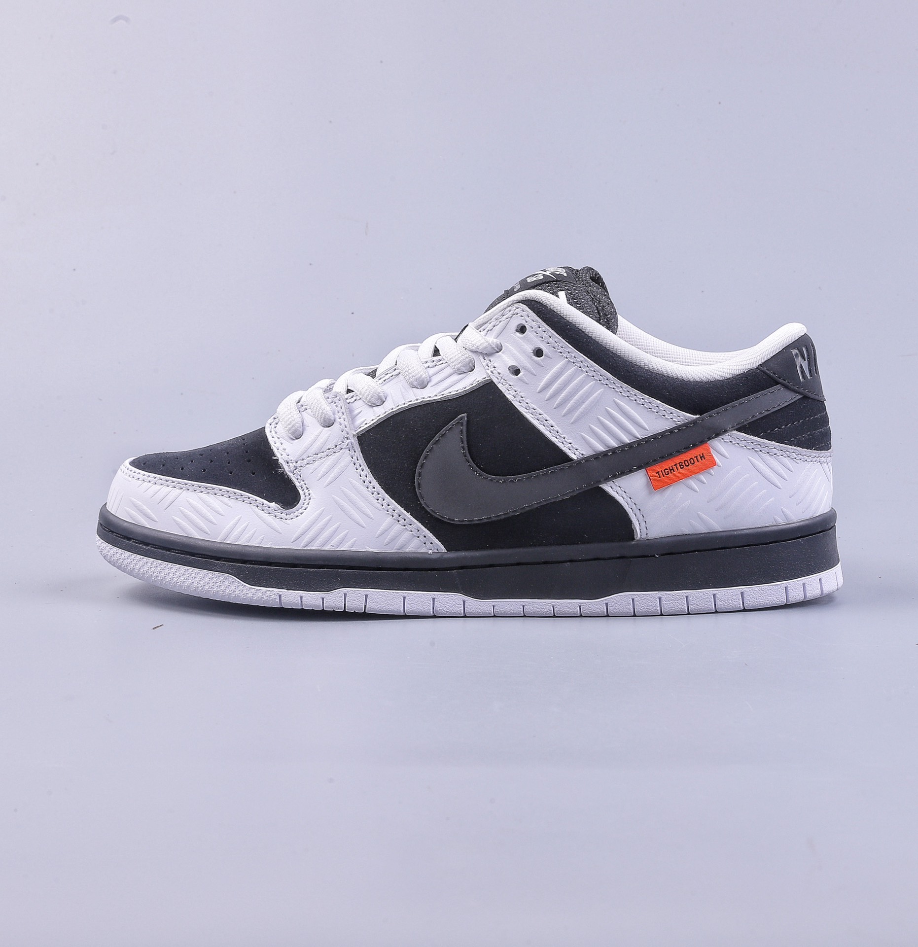 Z Nike SB Dunk Low x TIGHTBOOTH 联名反转黑白熊猫 FD2629-100