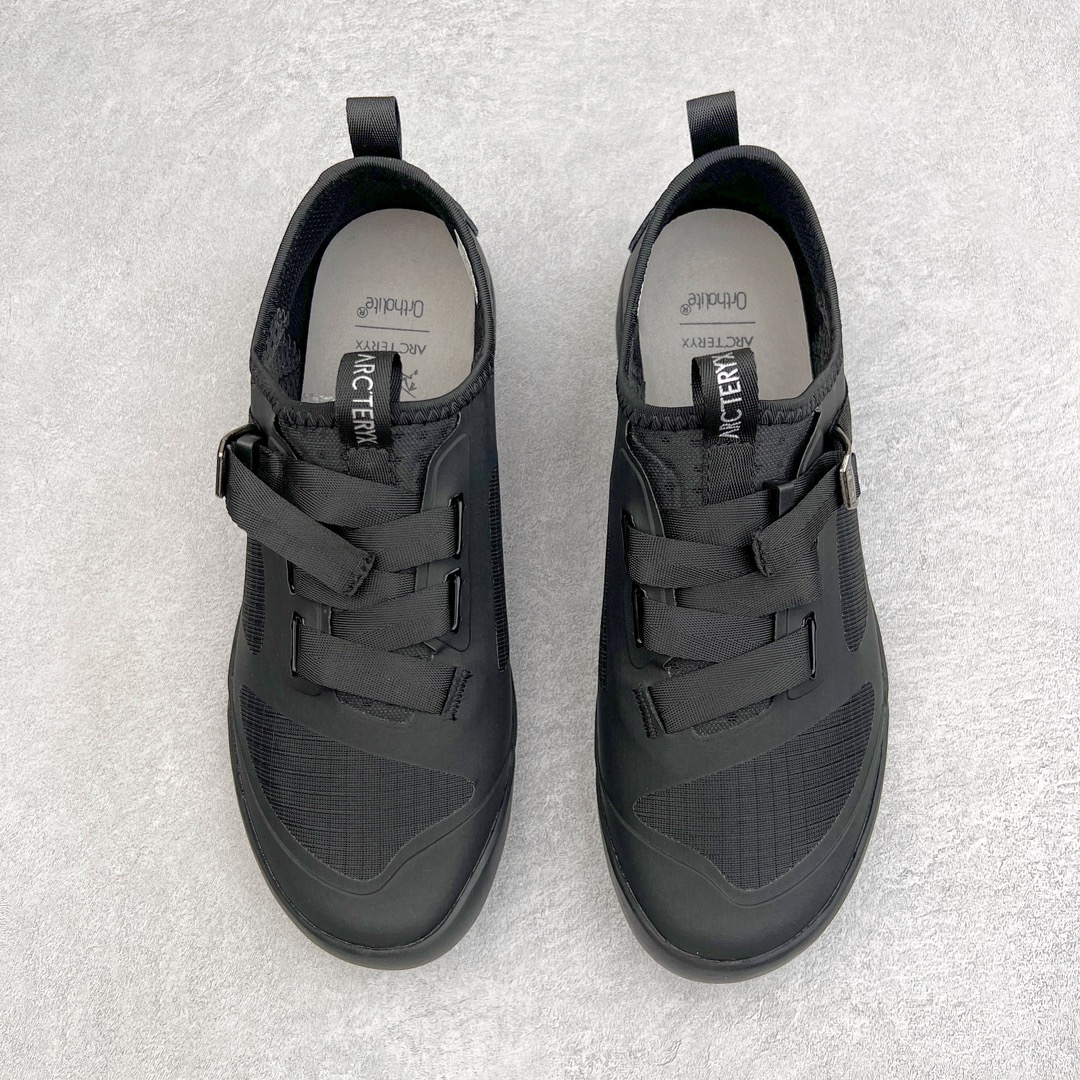 图片[2]-＃SG ARC\’TERYX BORA2 MID 18718 始祖鸟闭合卡扣 多功能徒步 户外攀爬登山鞋👏Arakys功能多样 是一款专门为攀爬峭壁和抱石运动地形设计的攀爬鞋 鞋底具有超强抓附能力，可以轻松解决抱石运动遇到的问题或在攀岩墙上快速攀爬Arakys在技术路线中非常实用，穿脱轻松容易，灵活高效，可轻松从攀岩到野外露营转换皮革鞋垫可赤脚穿着 而透气压胶鞋面在夏季感觉更舒适 可折叠鞋跟可变换成舒适的野营拖鞋 Arakys美观时尚，舒适且用途多样 适合日常穿着 尺码：39 40 41 42 43 44 45-选品中心