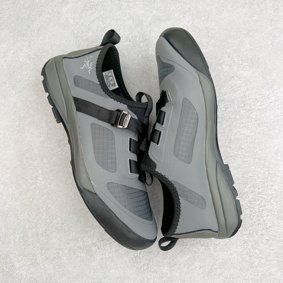 图片[3]-＃SG ARC\’TERYX BORA2 MID 18718 始祖鸟闭合卡扣 多功能徒步 户外攀爬登山鞋👏Arakys功能多样 是一款专门为攀爬峭壁和抱石运动地形设计的攀爬鞋 鞋底具有超强抓附能力，可以轻松解决抱石运动遇到的问题或在攀岩墙上快速攀爬Arakys在技术路线中非常实用，穿脱轻松容易，灵活高效，可轻松从攀岩到野外露营转换皮革鞋垫可赤脚穿着 而透气压胶鞋面在夏季感觉更舒适 可折叠鞋跟可变换成舒适的野营拖鞋 Arakys美观时尚，舒适且用途多样 适合日常穿着 尺码： 39 40 41 42 43 44 45-选品中心