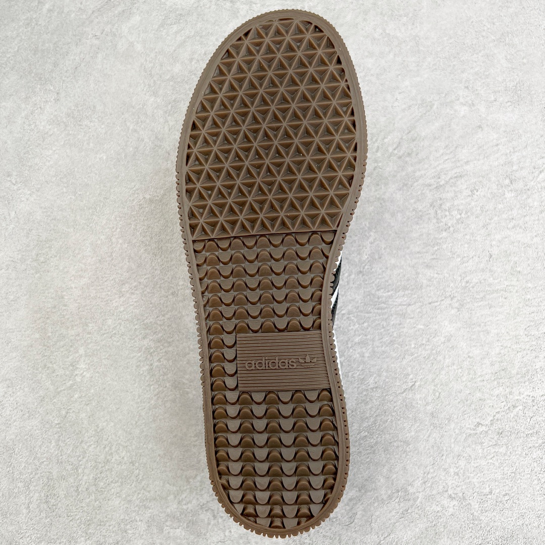 图片[9]-＃绿X特供 AD Originals Samba Rose W 三叶草桑巴系列松糕百搭经典板鞋 白金标咖啡底 AQ1134 Originals Samba 诞生于上世纪 50 年代 最早从传奇的室内足球鞋逐渐发展为备受街头喜爱的风格鞋款 如今 68 年过去了 也为经典的 Samba 带来了革新 此番发布两款女生专属的 Samba Rose 球鞋 以柔软的皮革取代了 OG 版 Samba 的传统鞋面材料 最大的不同点则在于加厚了的鞋底 让整体更有女生风格 尺码：35.5 36 36.5 37 38 38.5 39 40-选品中心