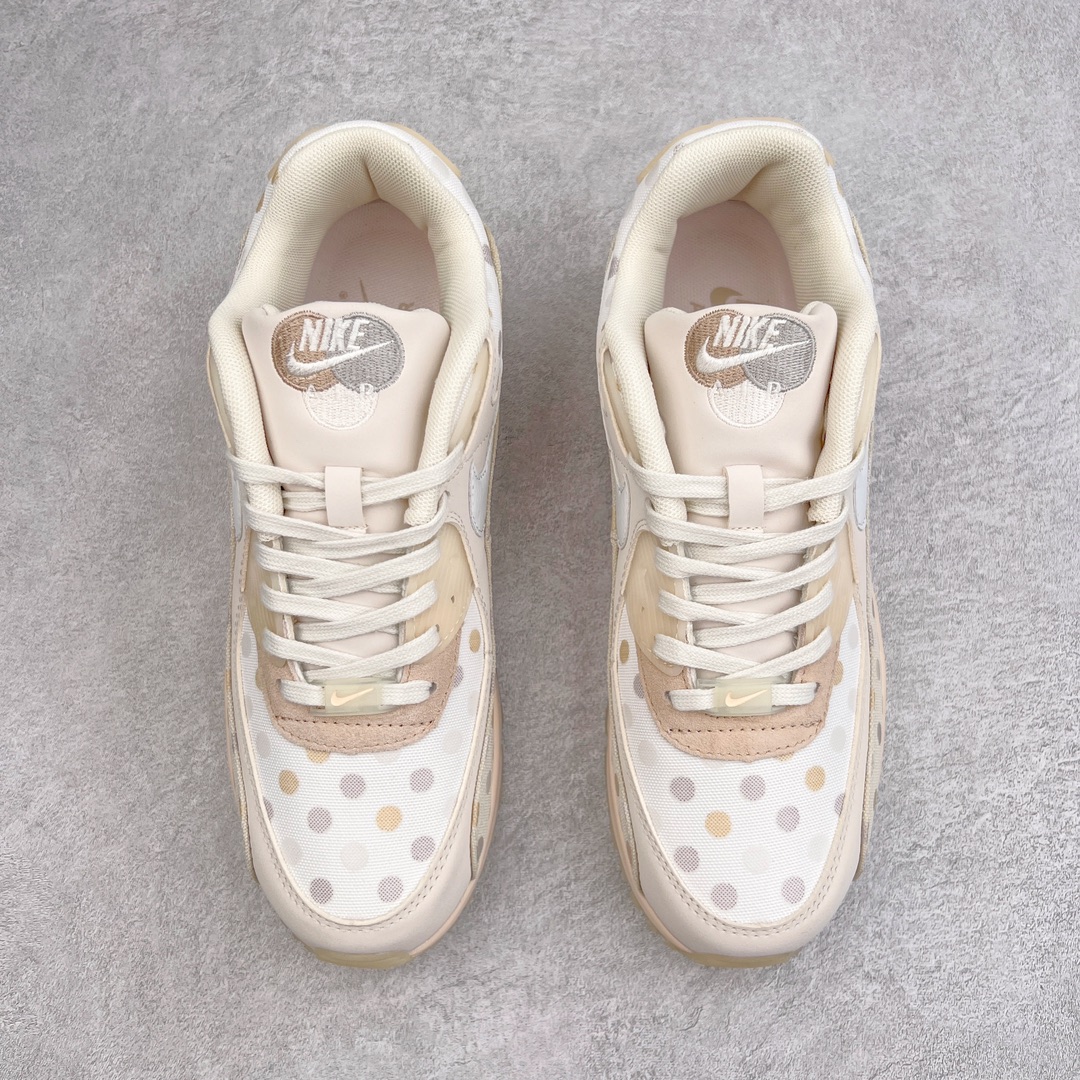 图片[2]-＃MX版 NK Air MAX 90 气垫复古减震跑步鞋 CZ1929-200 经典重温 独家陆续补货 外单专供大厂出品 品质稳定 一百余色 终端操作 Air Max 90于1990年推出 来自Air Max系列 在Air Max 1的基础上改进而得 增加了气垫面积 外型上也更为流线 最特別的就是加入了菱纹塑胶嵌板 为Air Max 90增添了许多潮流气息 皮革鞋面 造就出色耐穿性和支撑力 Max Air缓震配置搭配泡棉中底 令Air Max 90轻盈而舒适 华夫格橡胶外底 铸就Air Max 90非凡的抓地力 而Air Max 90不仅是一双跑鞋 它成功跨越了时间的演进 成为了球鞋文化与潮流圈中最熟为人知的鞋款之一 尺码：36 36.5 37.5 38 38.5 39 40 40.5 41 42 42.5 43 44 44.5 45-选品中心