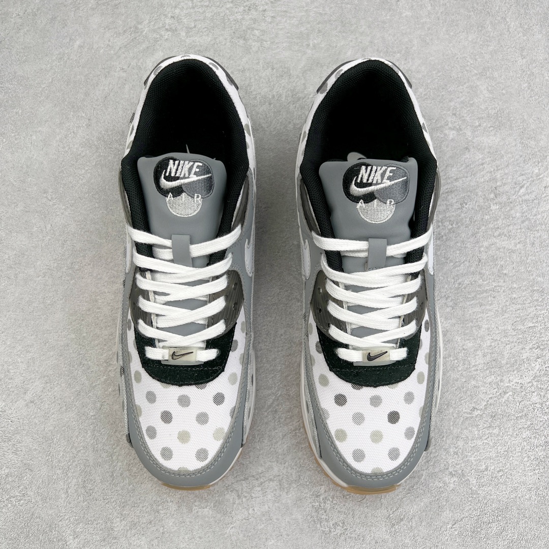 图片[2]-＃MX版 NK Air MAX 90 气垫复古减震跑步鞋 CZ1929-100 经典重温 独家陆续补货 外单专供大厂出品 品质稳定 一百余色 终端操作 Air Max 90于1990年推出 来自Air Max系列 在Air Max 1的基础上改进而得 增加了气垫面积 外型上也更为流线 最特別的就是加入了菱纹塑胶嵌板 为Air Max 90增添了许多潮流气息 皮革鞋面 造就出色耐穿性和支撑力 Max Air缓震配置搭配泡棉中底 令Air Max 90轻盈而舒适 华夫格橡胶外底 铸就Air Max 90非凡的抓地力 而Air Max 90不仅是一双跑鞋 它成功跨越了时间的演进 成为了球鞋文化与潮流圈中最熟为人知的鞋款之一 尺码：36 36.5 37.5 38 38.5 39 40 40.5 41 42 42.5 43 44 44.5 45-选品中心