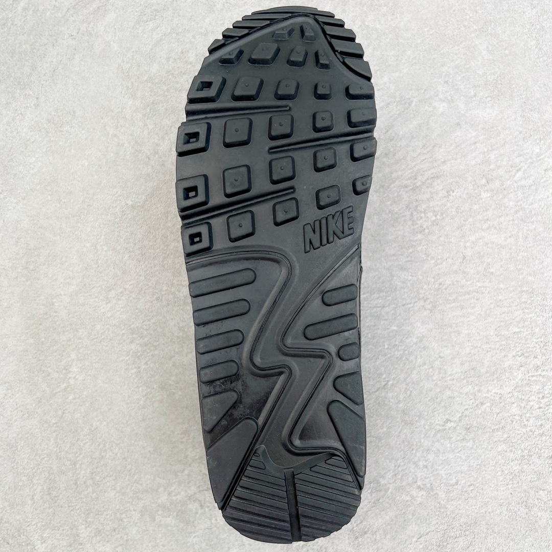 图片[9]-＃MX版 NK Air MAX 90 气垫复古减震跑步鞋 DC4116-002 经典重温 独家陆续补货 外单专供大厂出品 品质稳定 一百余色 终端操作 Air Max 90于1990年推出 来自Air Max系列 在Air Max 1的基础上改进而得 增加了气垫面积 外型上也更为流线 最特別的就是加入了菱纹塑胶嵌板 为Air Max 90增添了许多潮流气息 皮革鞋面 造就出色耐穿性和支撑力 Max Air缓震配置搭配泡棉中底 令Air Max 90轻盈而舒适 华夫格橡胶外底 铸就Air Max 90非凡的抓地力 而Air Max 90不仅是一双跑鞋 它成功跨越了时间的演进 成为了球鞋文化与潮流圈中最熟为人知的鞋款之一 尺码：36 36.5 37.5 38 38.5 39 40 40.5 41 42 42.5 43 44 44.5 45-选品中心
