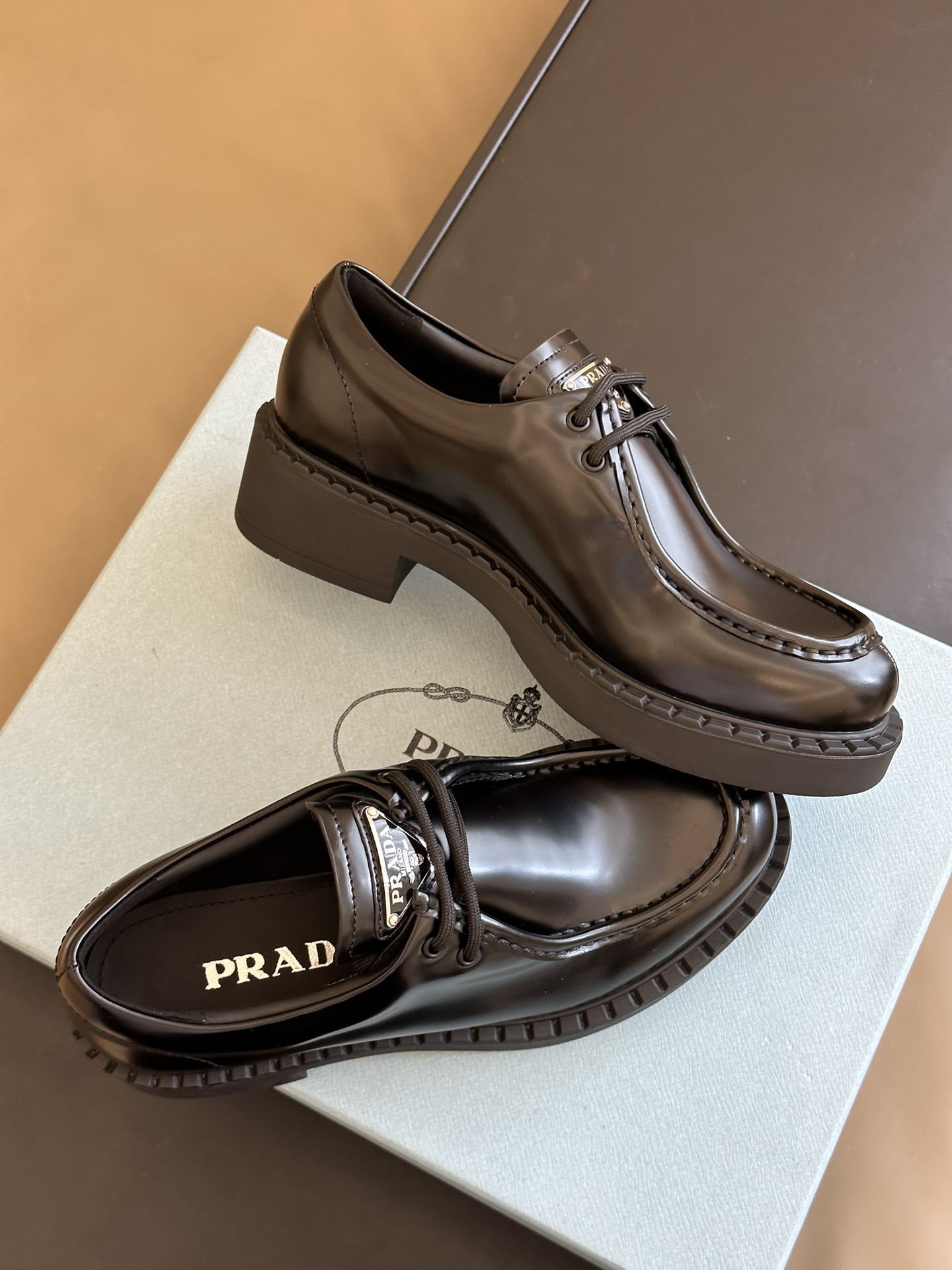 Fendi Classic Luxury Leather Shoe Loafer Ref.95C1AD76 4
