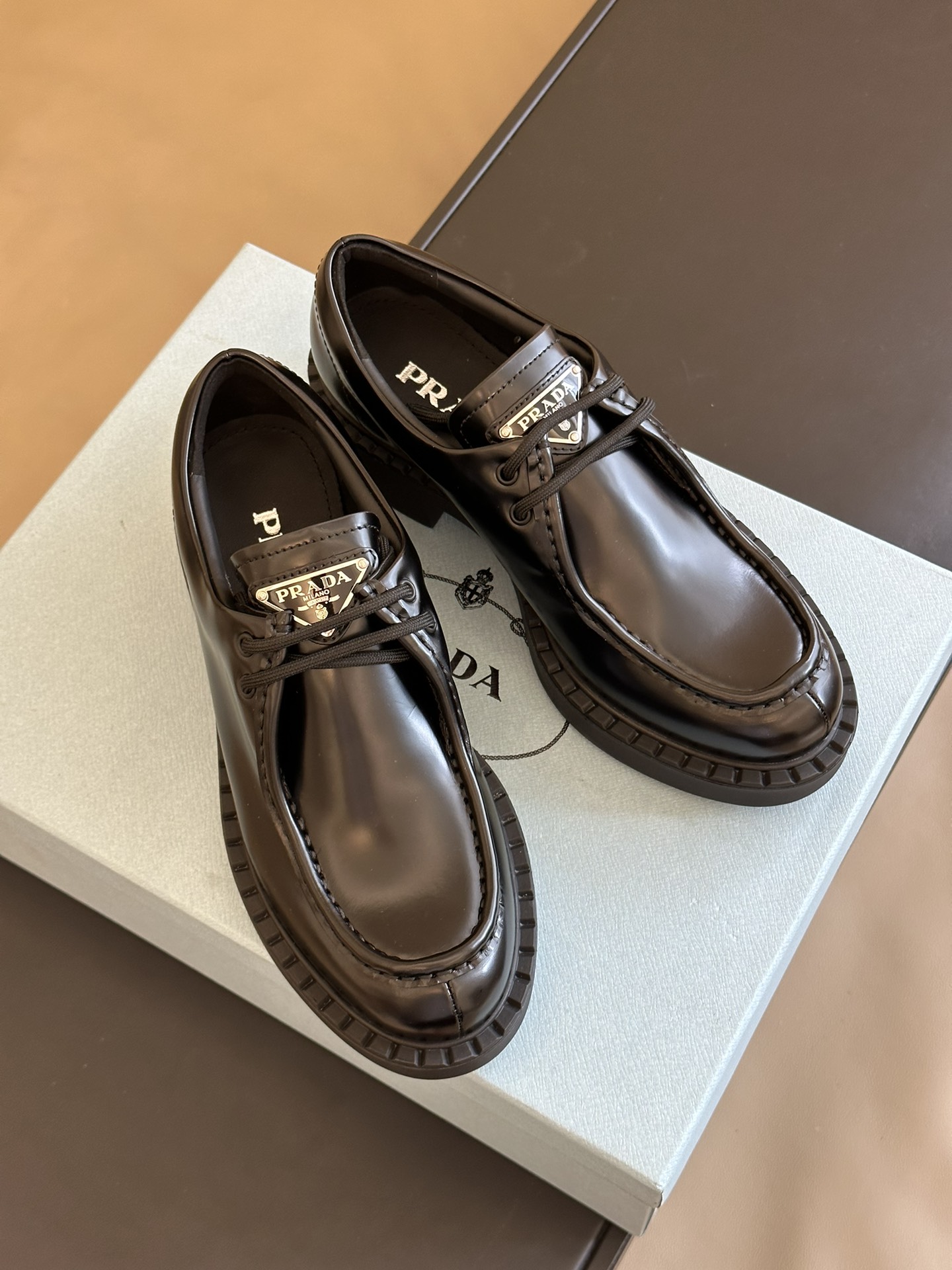 Fendi Classic Luxury Leather Shoe Loafer Ref.95C1AD76 2