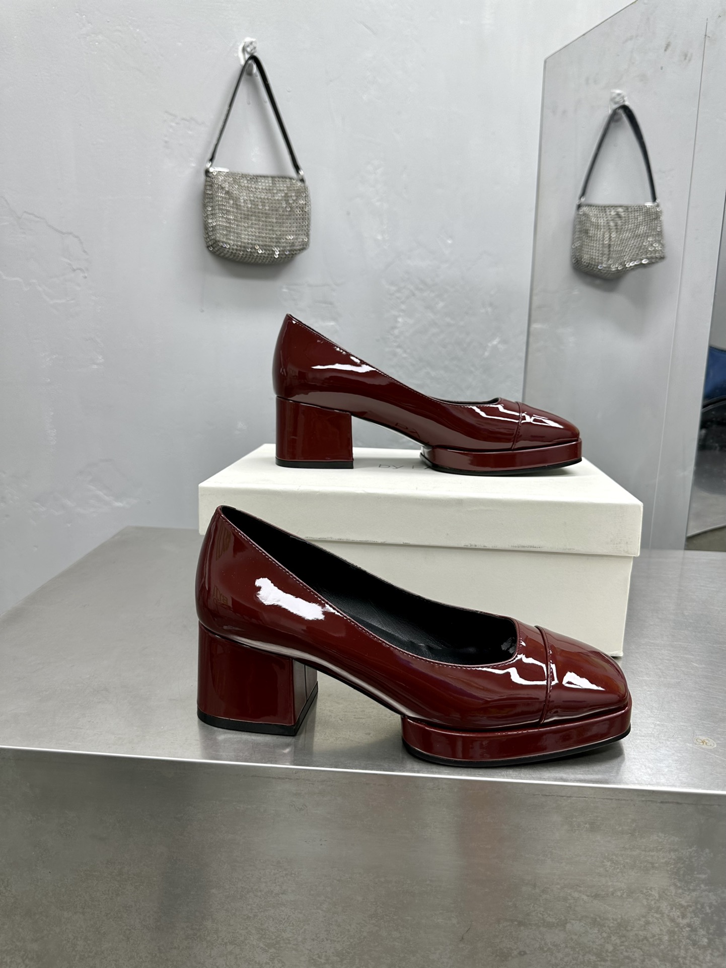 High Quality Mary Jennifer Shoes: Nostalgic Design, Modern Style, Skin Material, Versatile. - 图片 8