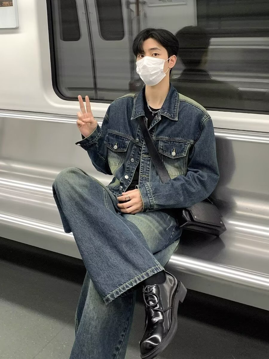 Retrospect Cowboy Coats & Easy-Breathed Pants with Classic Logo for All Genders - 图片 3