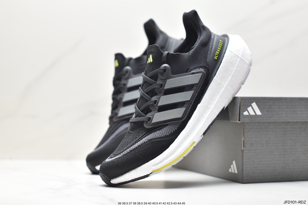 Adidas ULTRABOOST 9.0 Light Stretch Series Low-top Sock-style Knitted Breathable Cushioning Casual Sports Jogging Shoes GZ5159